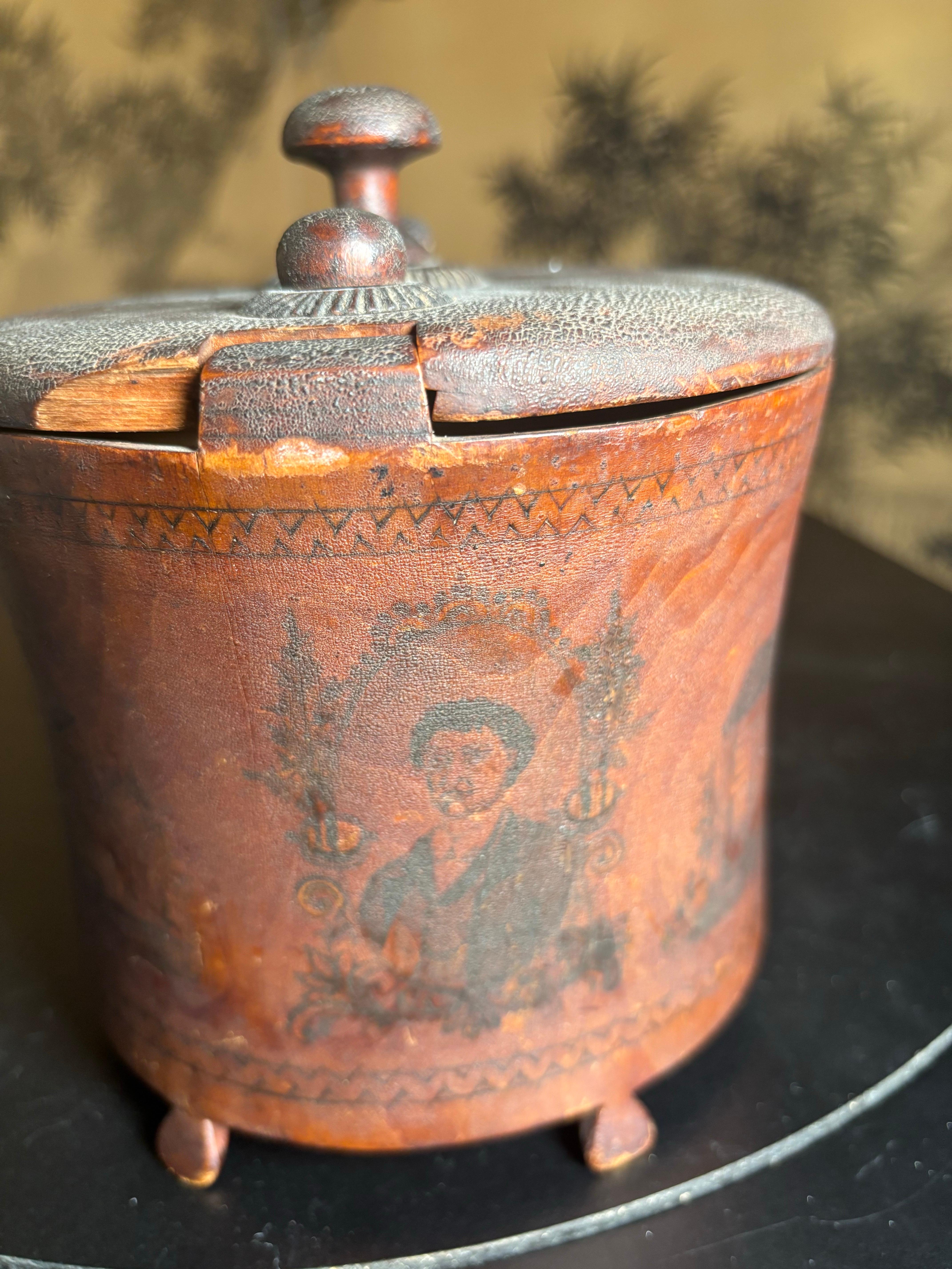 Rare vase à couvercle en pyrogravure américain, 19e siècle en vente 2