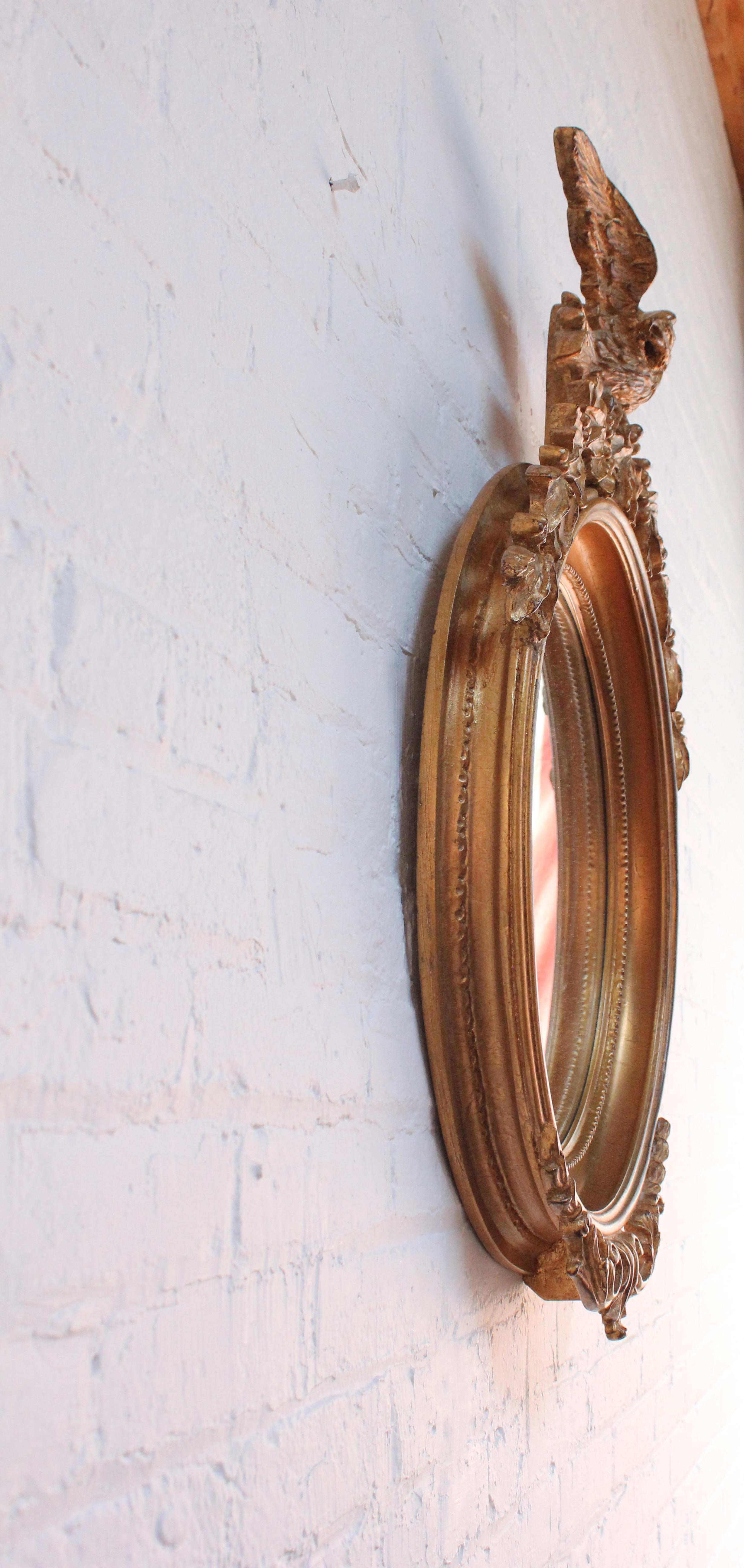 Federal American Regency-Style Perched Eagle Acanthus Giltwood Wall Mirror For Sale