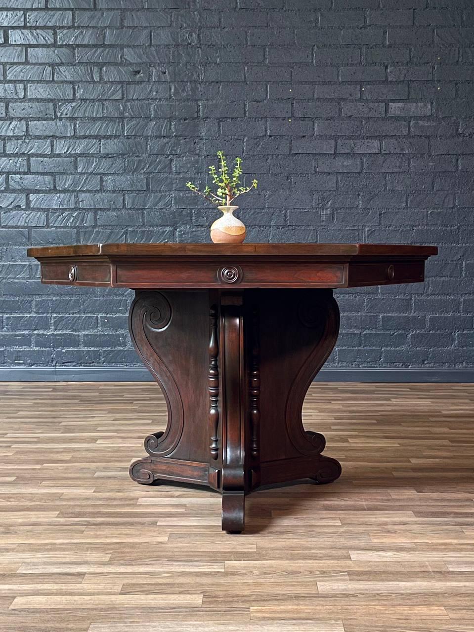 American Revival Mahogany Hexagonal Table by Riner Furniture Victoriano en venta