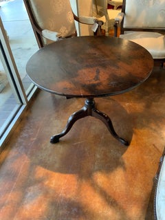 American Round Center Table / Coffeee Table with Tripod Leg, 19th Century
