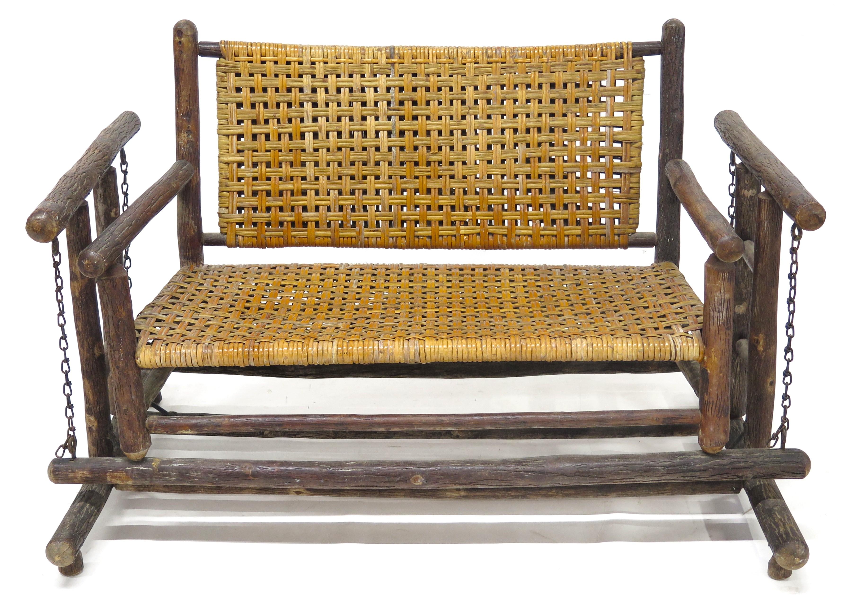Amerikanischer rustikaler amerikanischer Old Hickory Porch Glider / Loveseat im Angebot 11