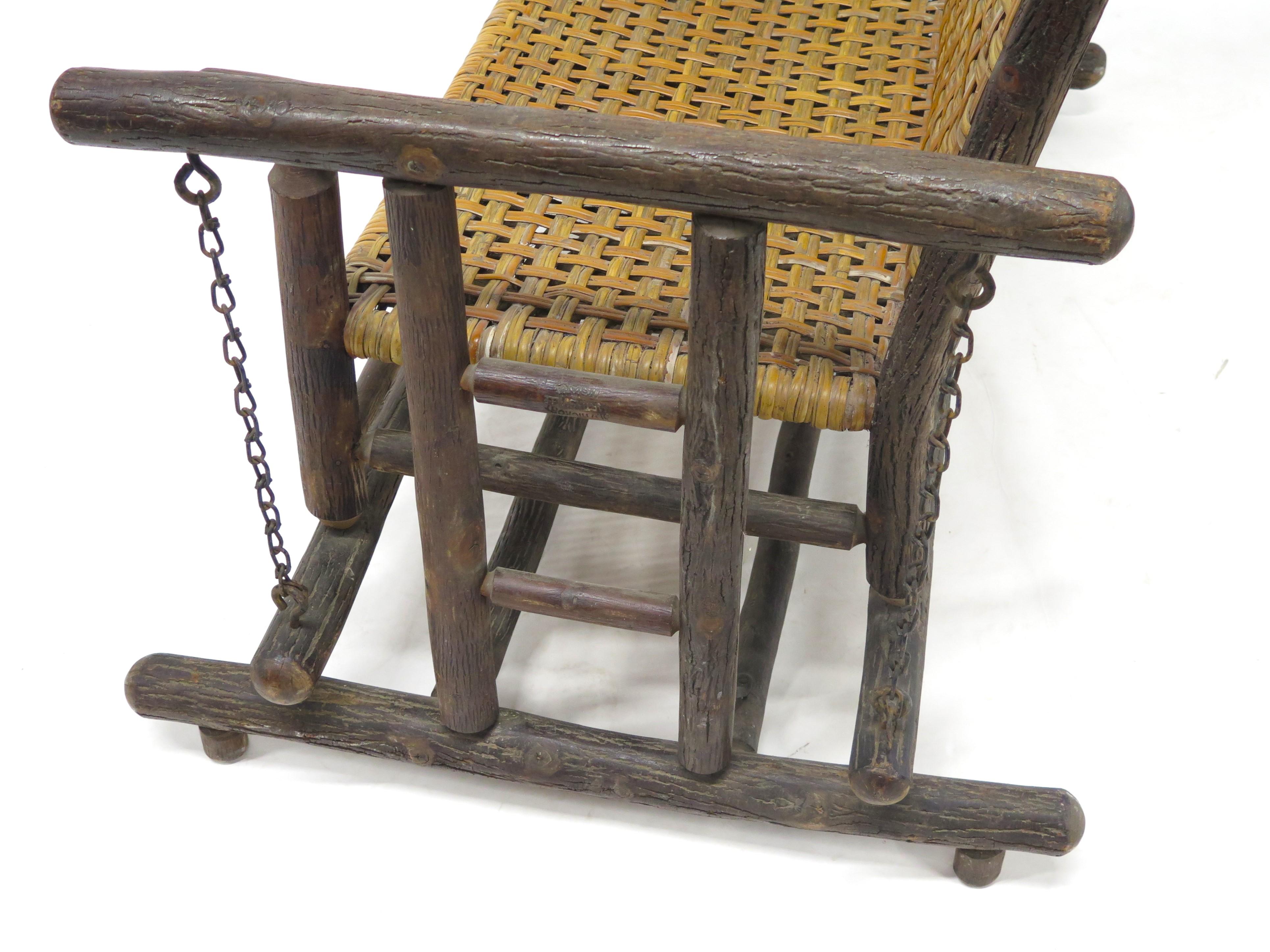 Amerikanischer rustikaler amerikanischer Old Hickory Porch Glider / Loveseat im Angebot 1