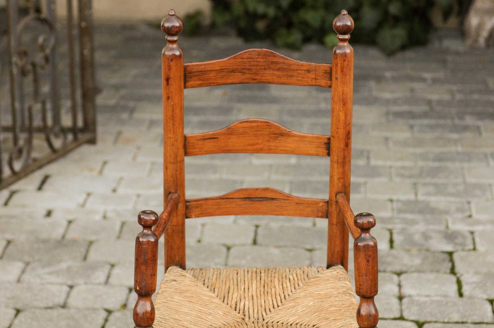 American Rustic Pine Child's High Chair with Rush Seat, Early 20th Century For Sale 5