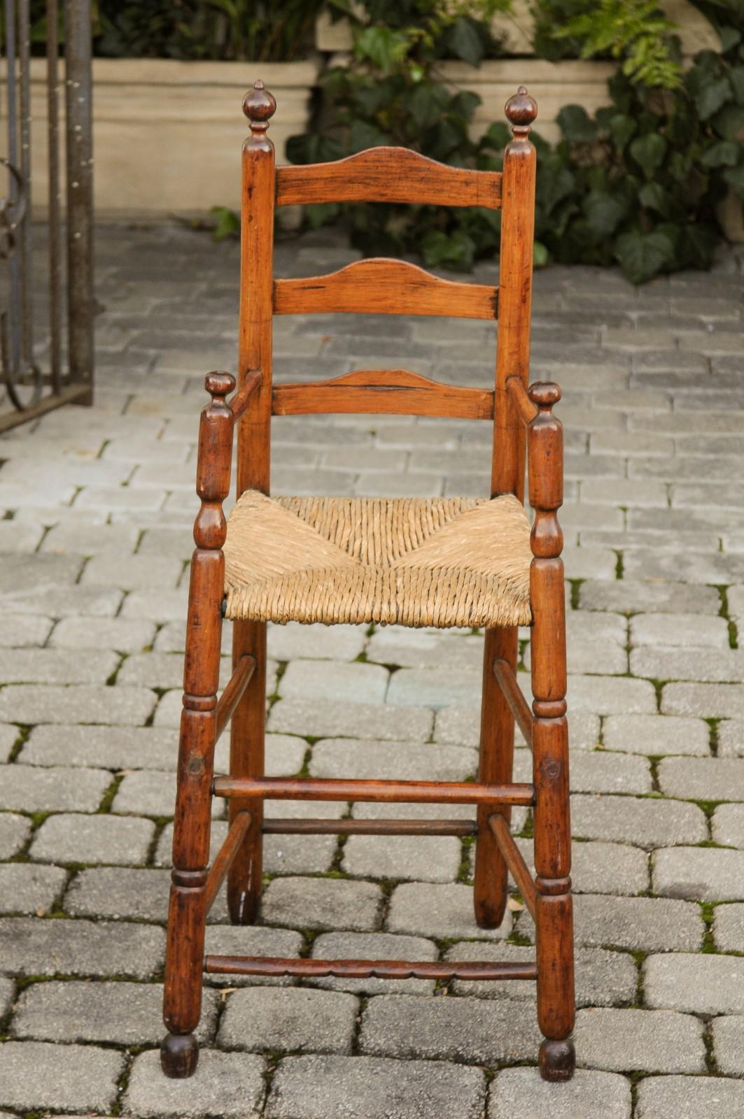 American Rustic Pine Child's High Chair with Rush Seat, Early 20th Century For Sale 3