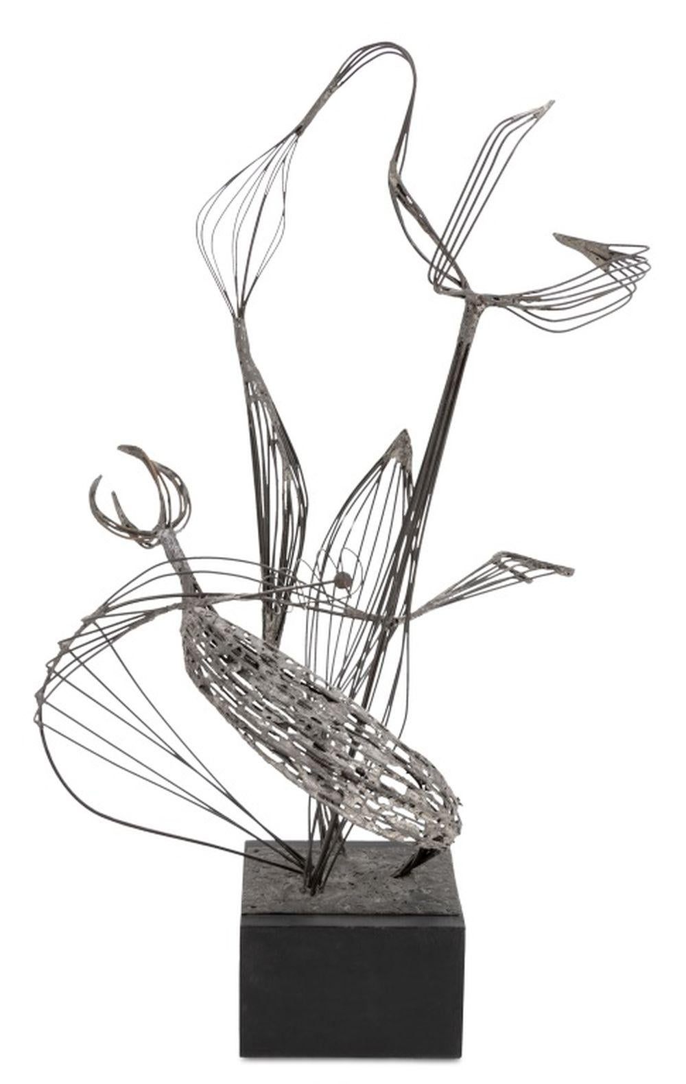 American School Abstract Floral Wire Sculpture In condizioni buone in vendita a Astoria, NY