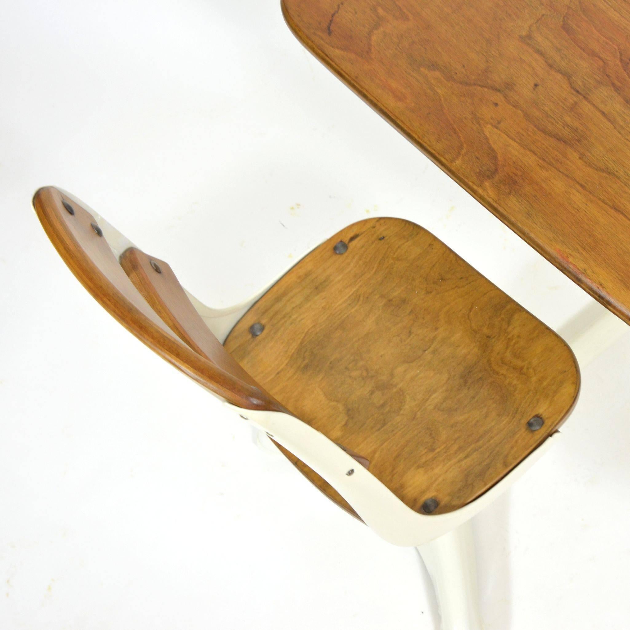 american school desk