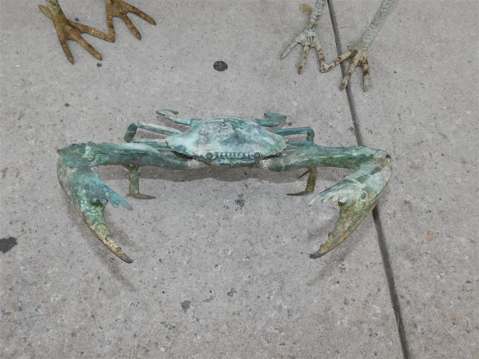 Set americano di tre gru in piedi in bronzo e ornamenti da giardino a forma di granchio blu 1890 In condizioni ottime in vendita a Charleston, SC