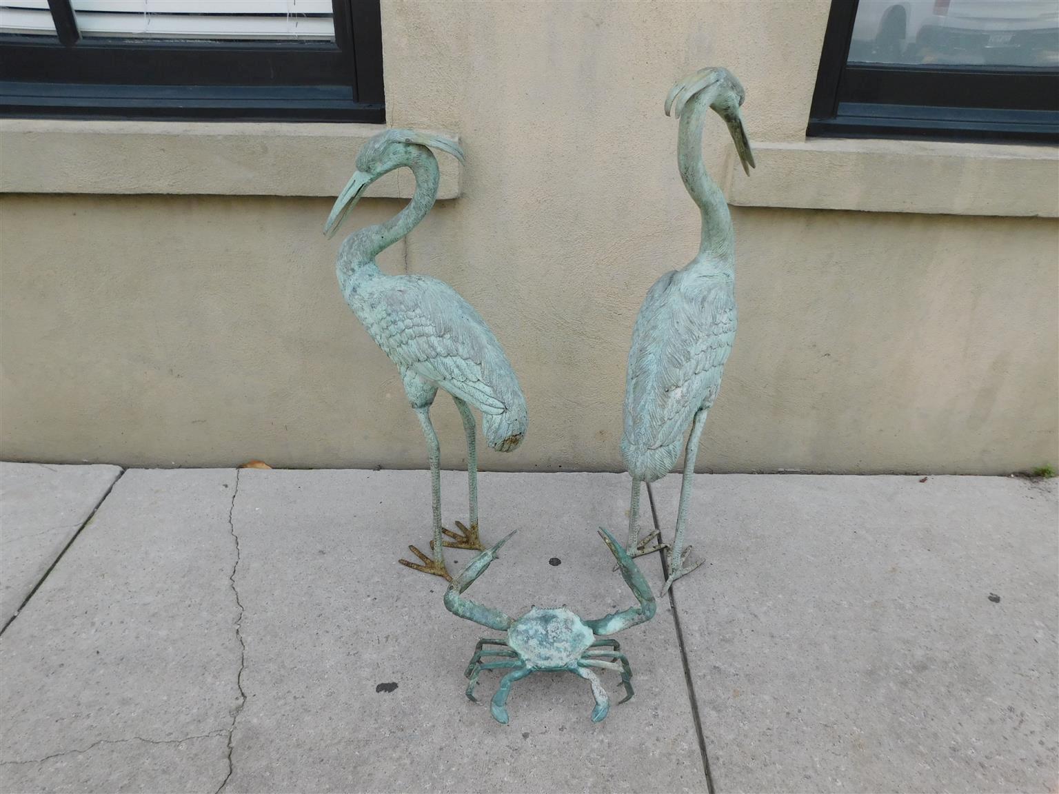 Bronzo Set americano di tre gru in piedi in bronzo e ornamenti da giardino a forma di granchio blu 1890 in vendita