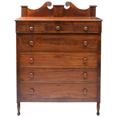 American Sheraton Chest of Drawers in Mahogany, circa 1815