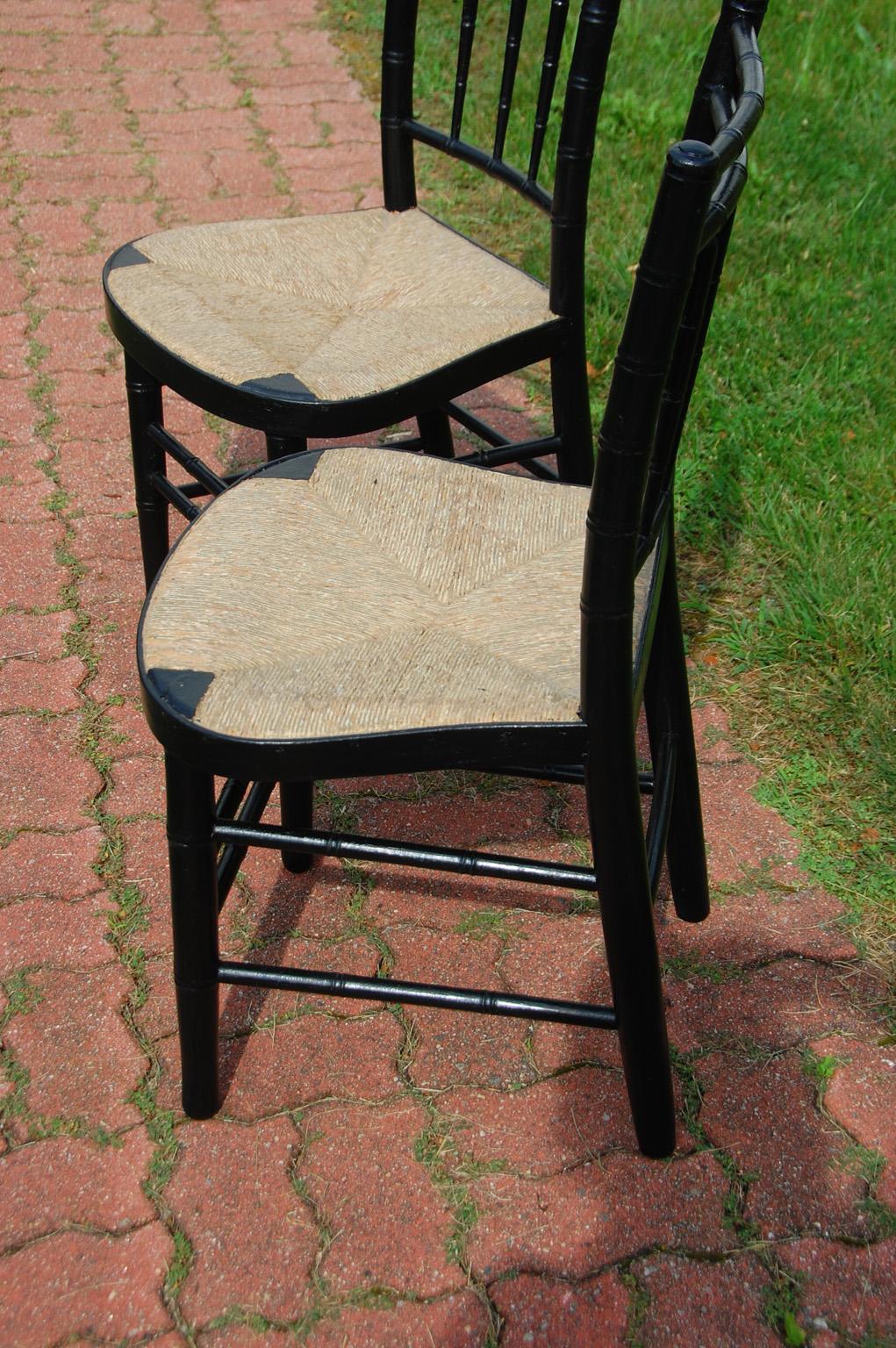American Sheraton Period Pair of Painted Rush Seated Bamboo Turned Sidechairs In Good Condition In Wells, ME