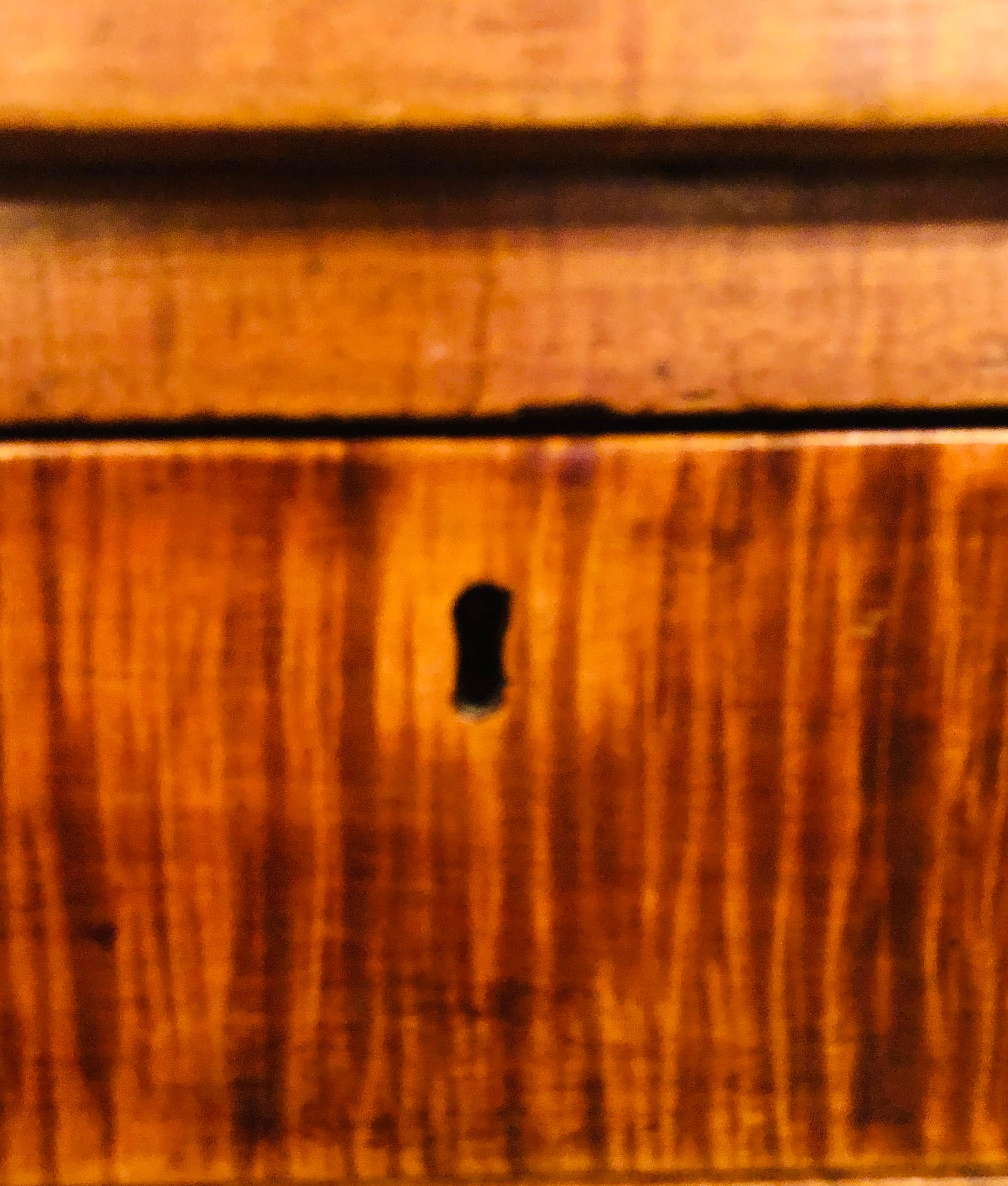 19th Century American Sheraton Two-Drawer Stand Night Table in Cherry and Tiger Maple