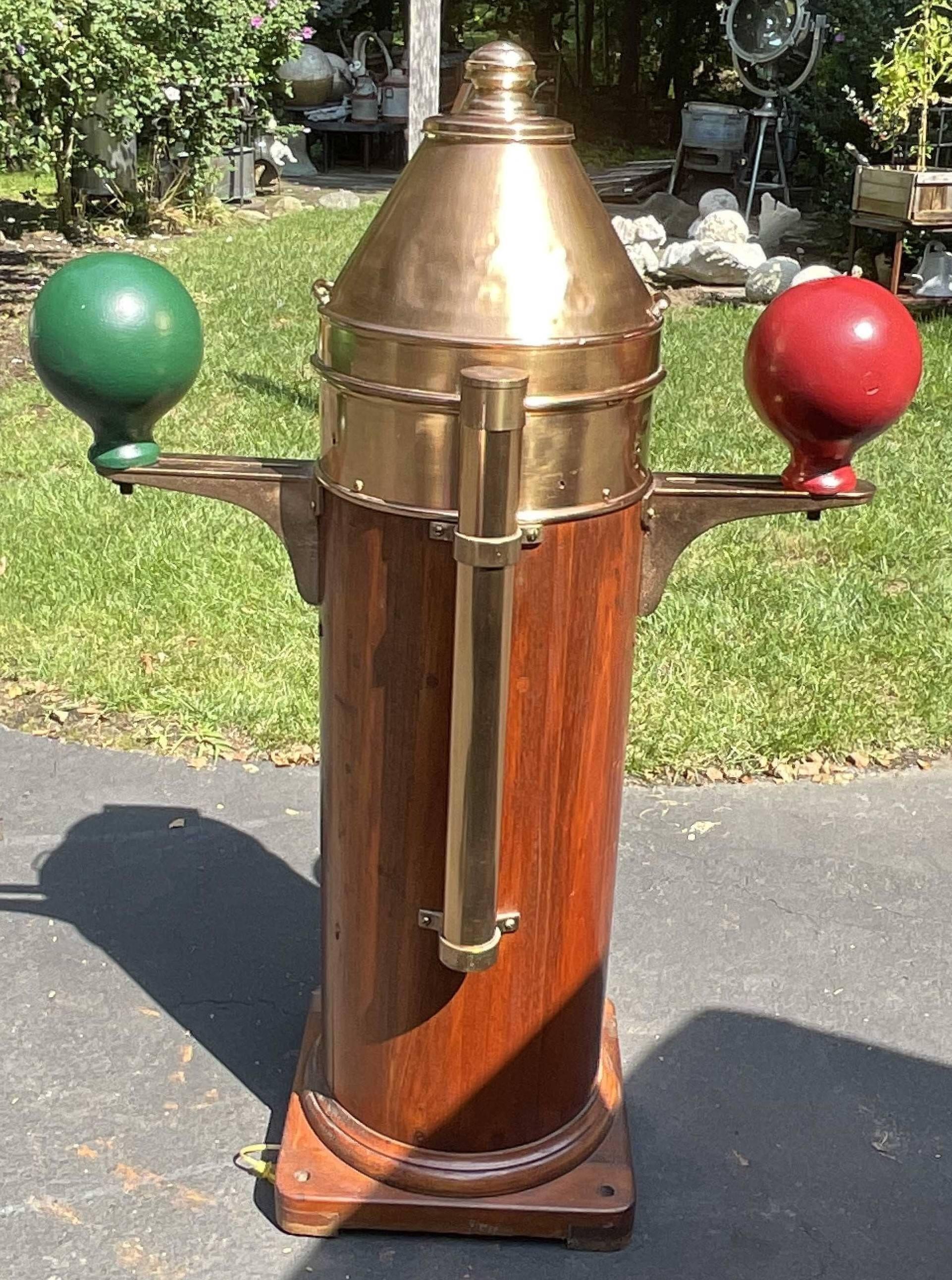 Binnacle de navires américains vers 1940 en vente 4