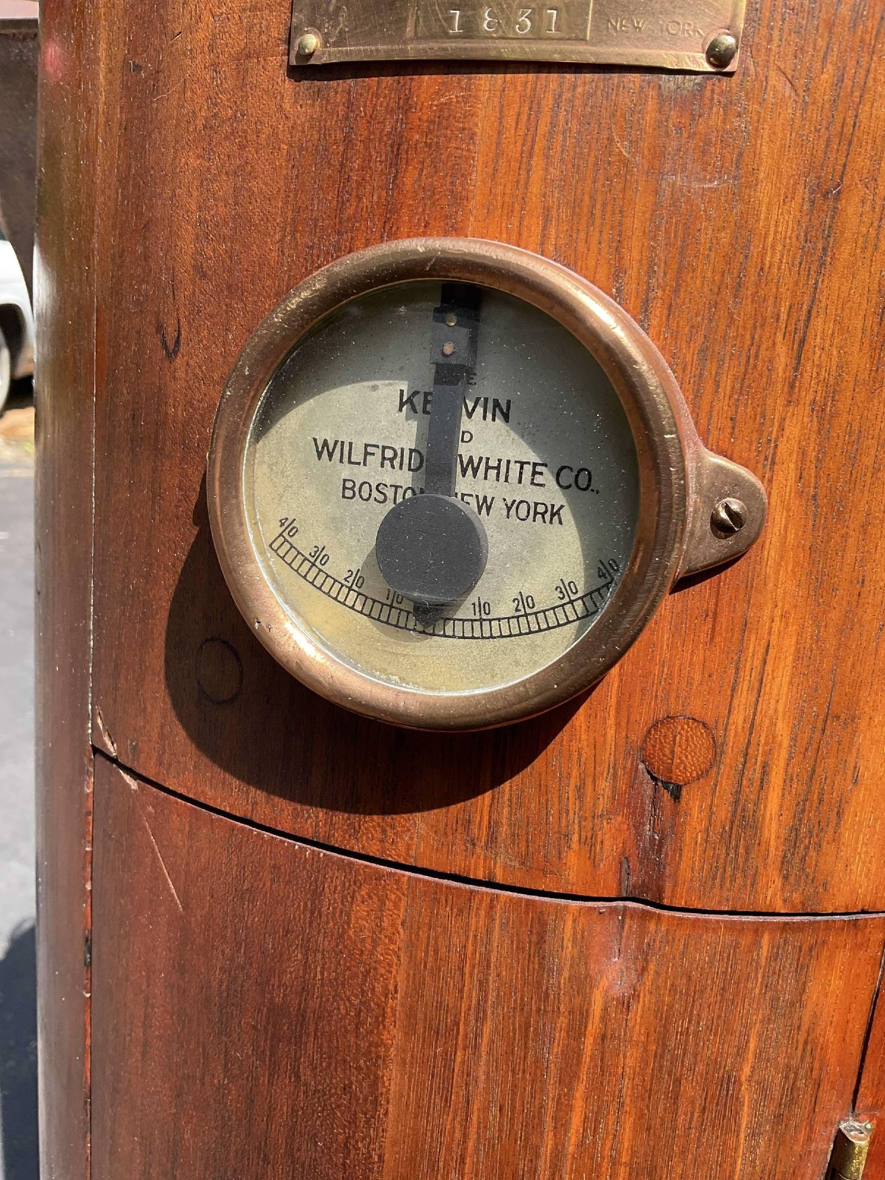Binnacle de navires américains vers 1940 Bon état - En vente à Norwell, MA