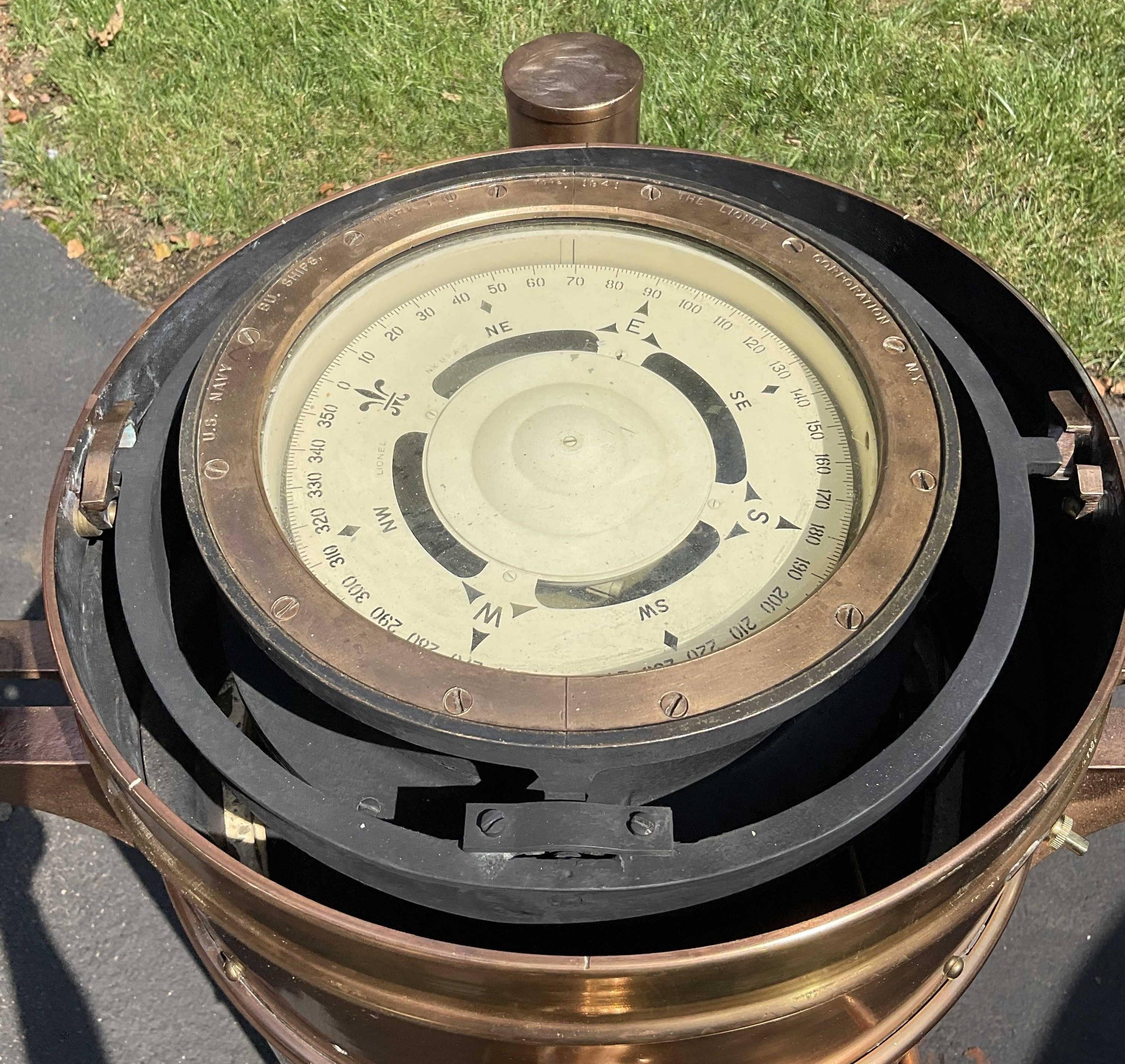 Binnacle de navires américains vers 1940 en vente 1