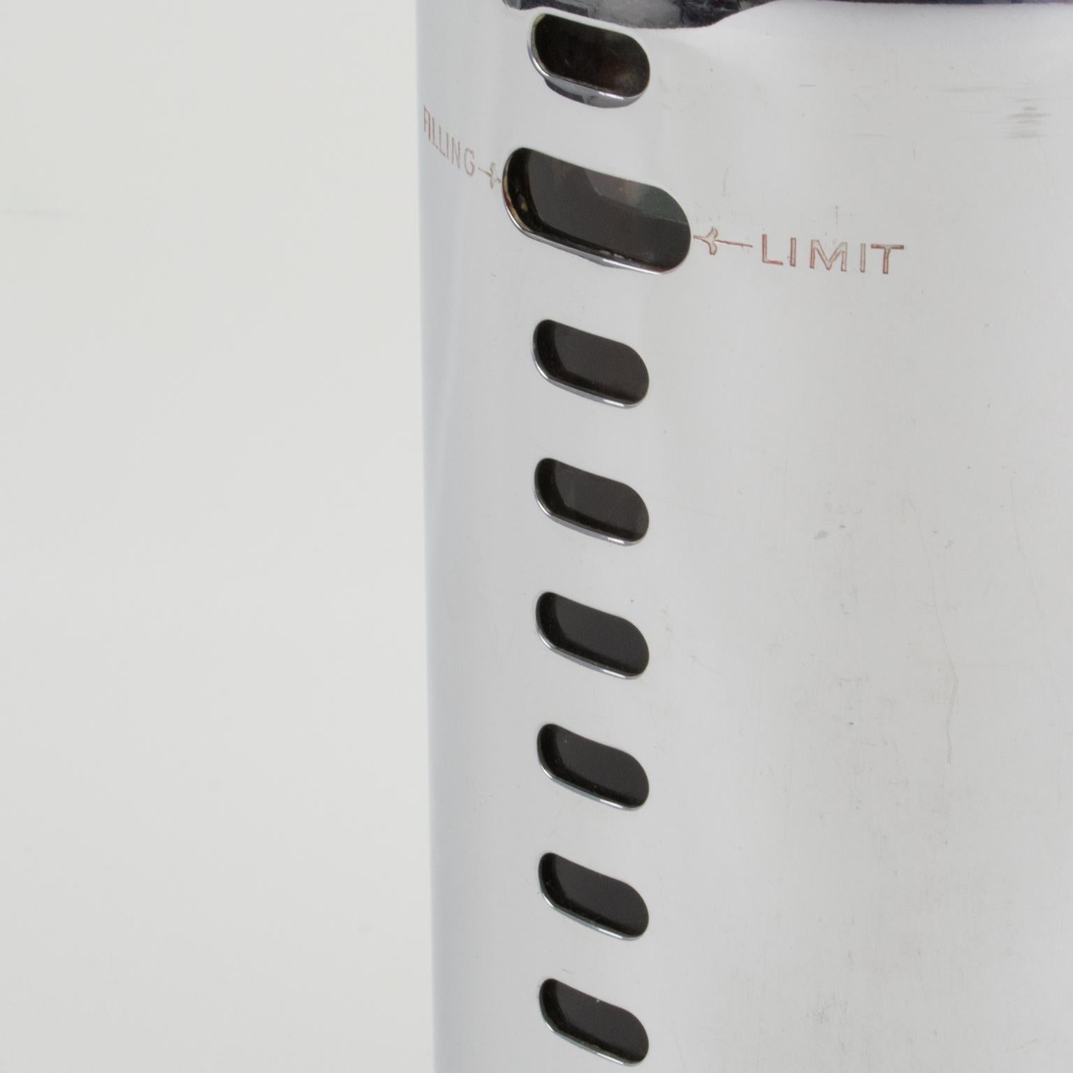 American Soda King Co. Chrome and Glass Siphon Seltzer Water Bottle, 1950s For Sale 1