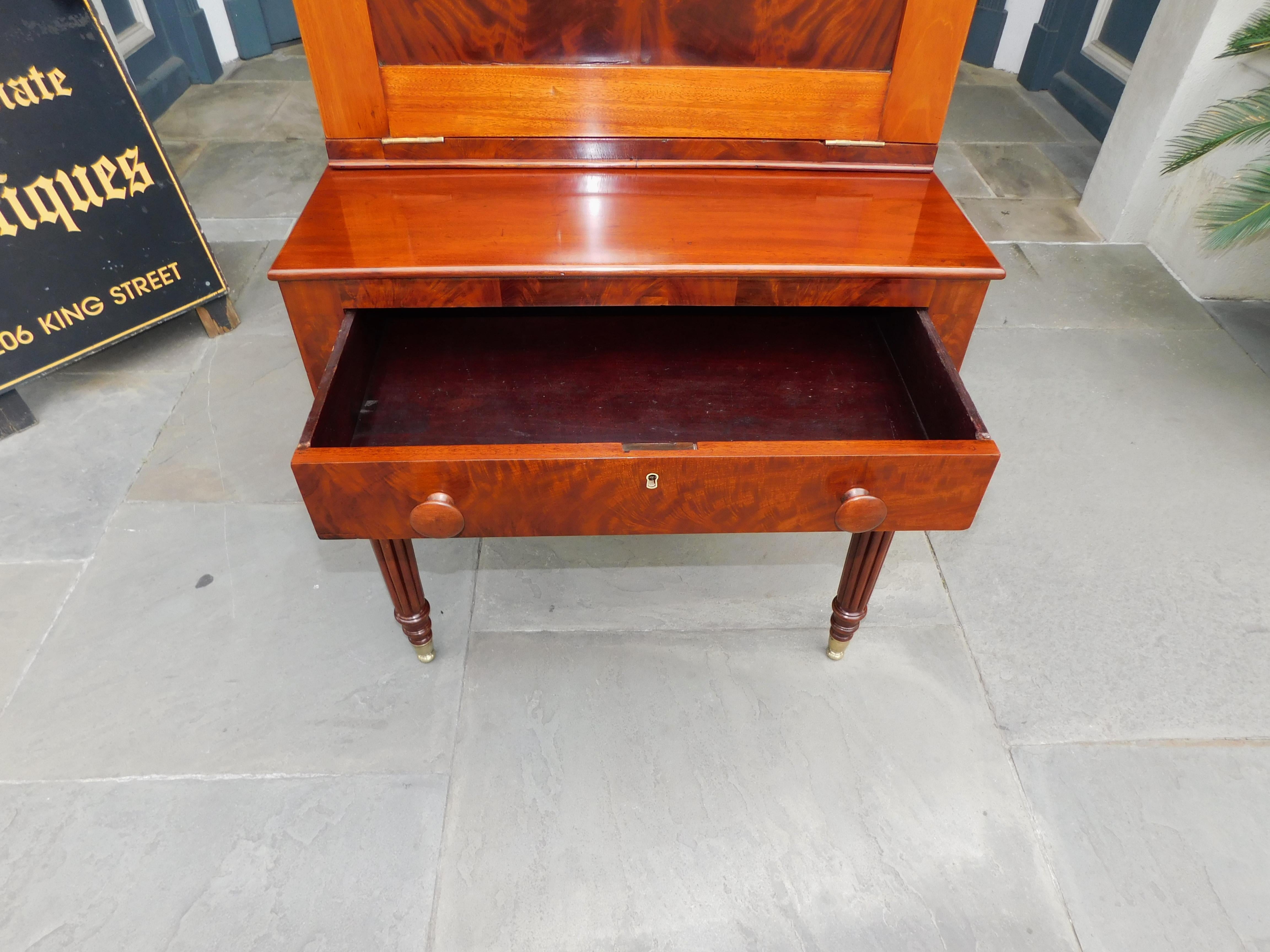 American Southern Mahogany and Leather Plantation Desk with Reeded Legs, C. 1810 For Sale 8