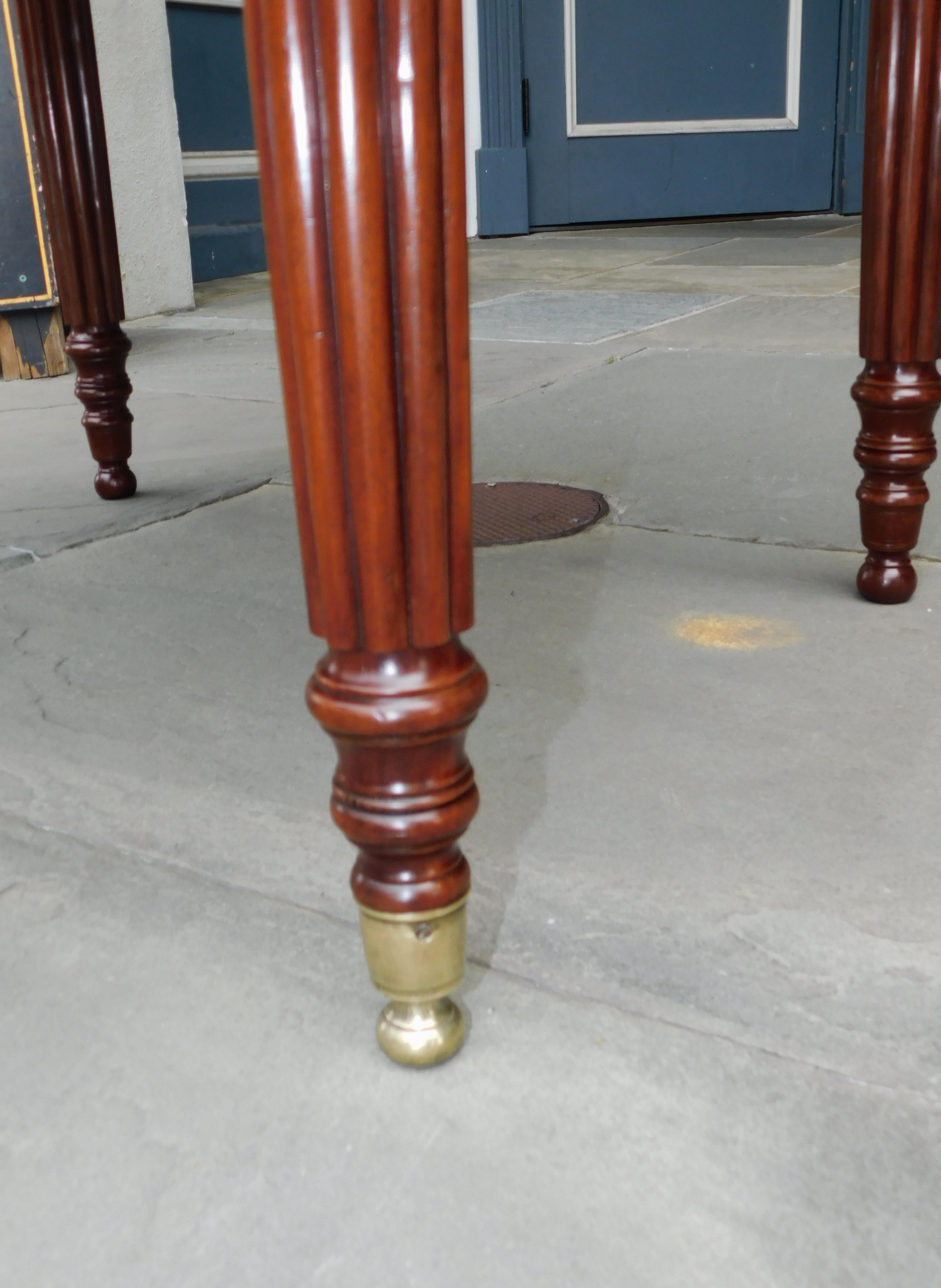 American Southern Mahogany and Leather Plantation Desk with Reeded Legs, C. 1810 For Sale 10