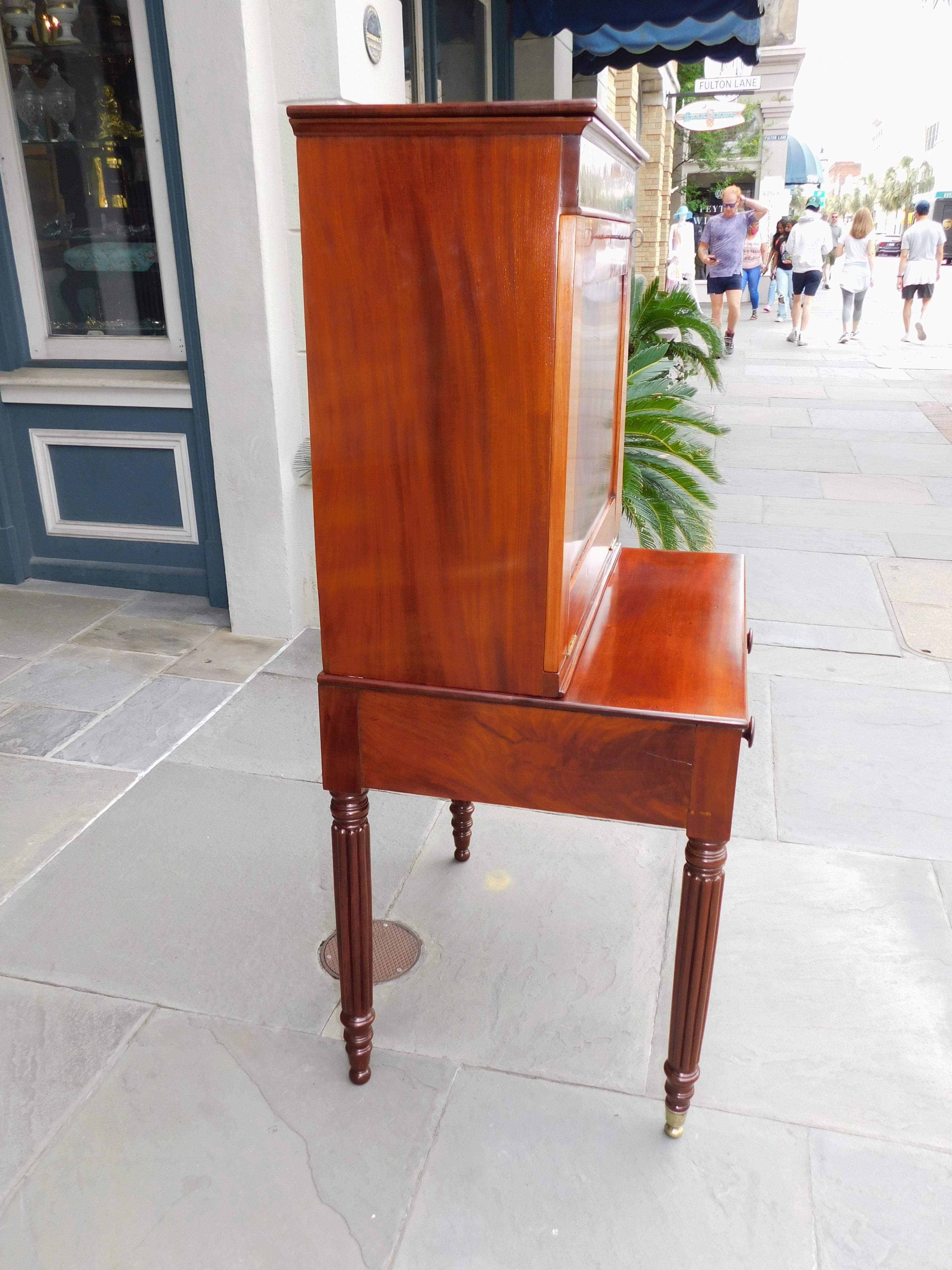 American Colonial American Southern Mahogany and Leather Plantation Desk with Reeded Legs, C. 1810 For Sale