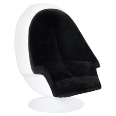Vintage American Space Age Fiberglass "Egg" Swivel Chair