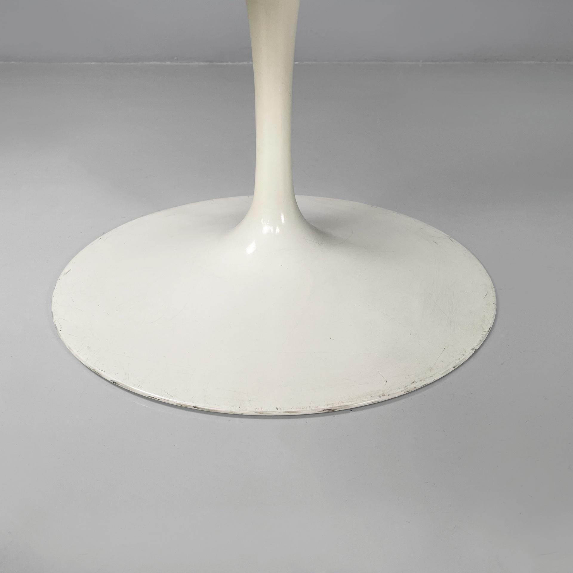 Sedia bianca Tulip di Eero Saarinen per Knoll, anni '70. in vendita 9