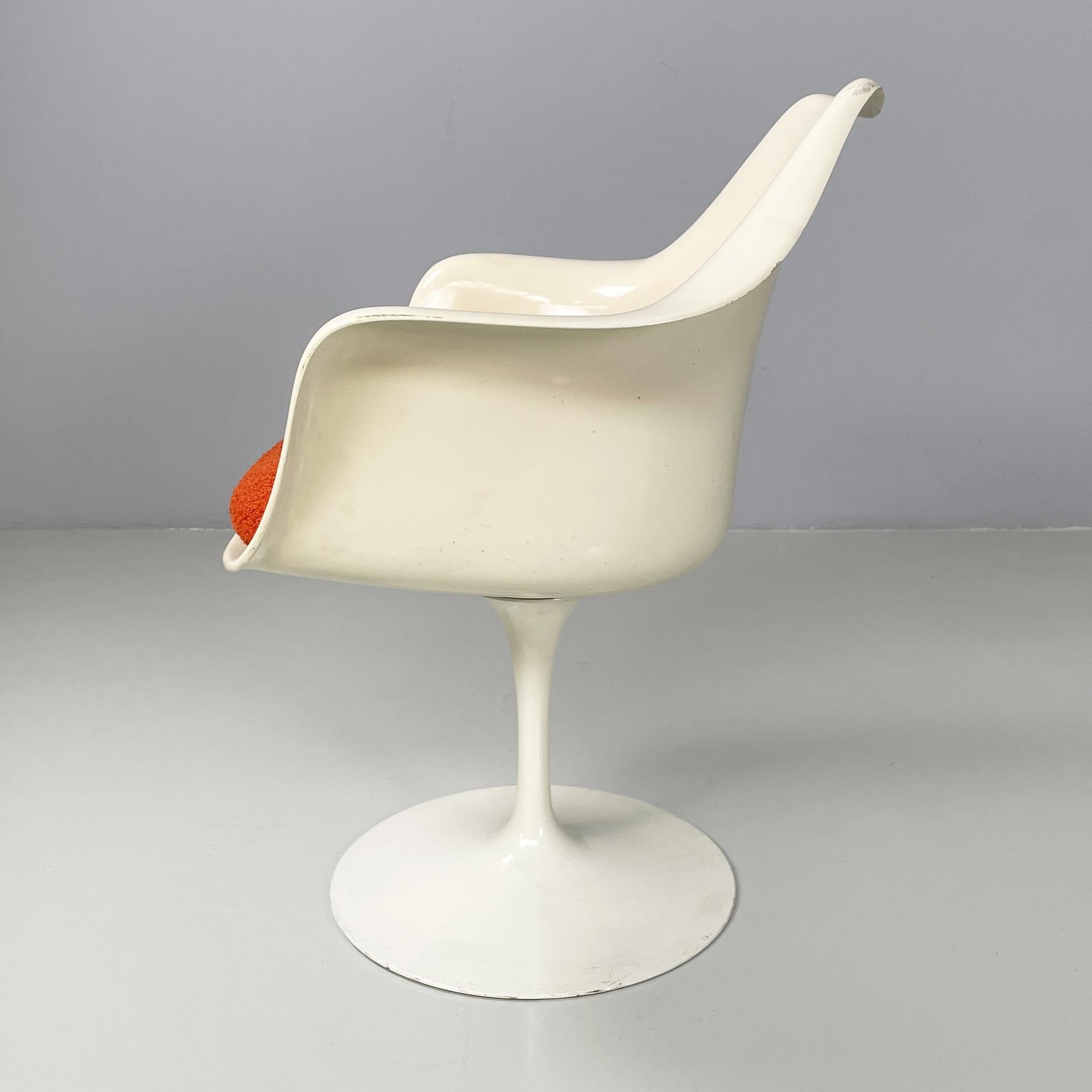 Space Age Sedia bianca Tulip di Eero Saarinen per Knoll, anni '70. in vendita