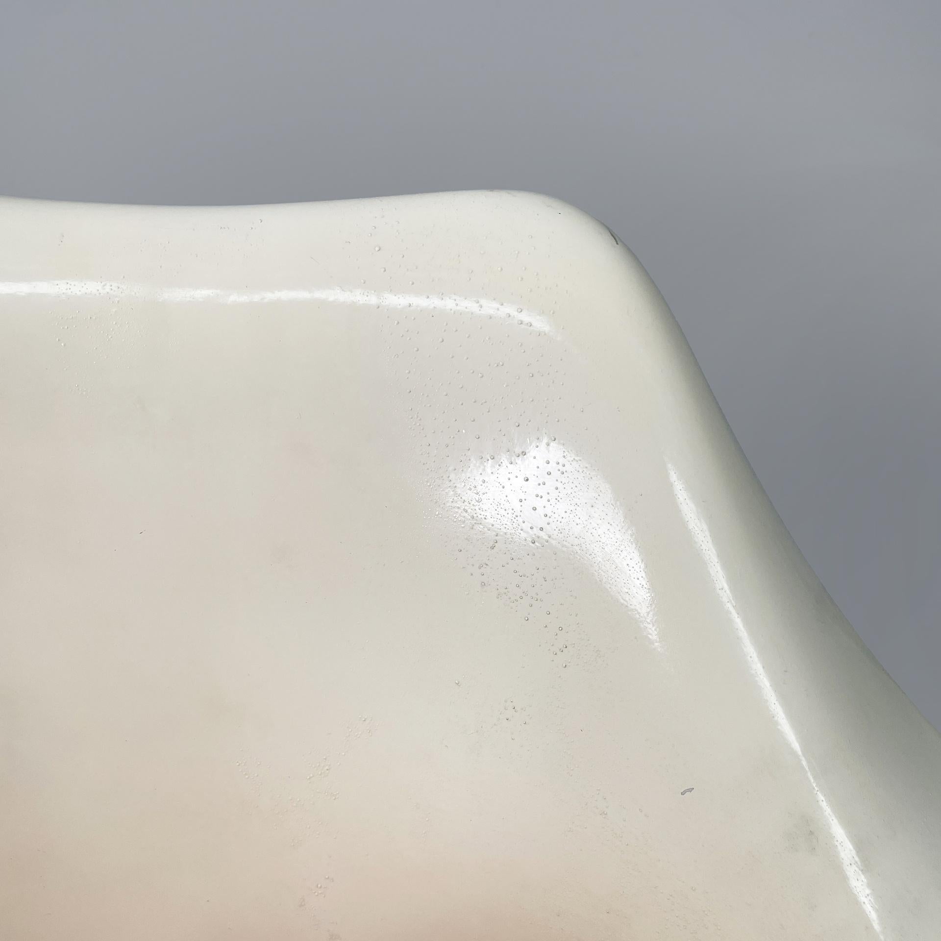 Sedia bianca Tulip di Eero Saarinen per Knoll, anni '70. in vendita 1