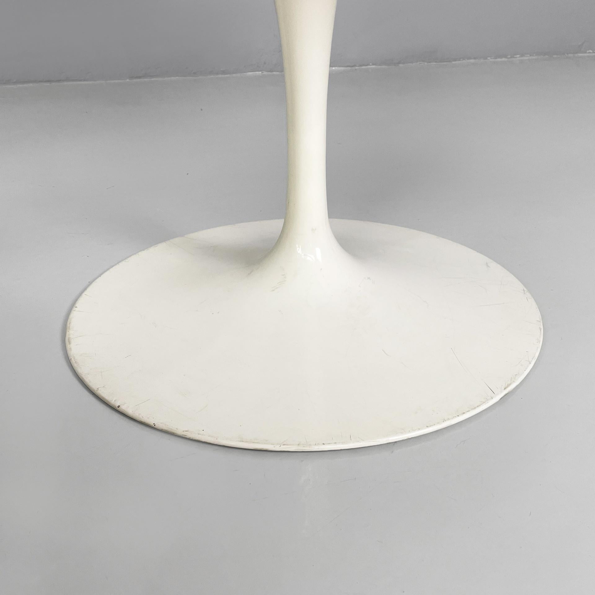 Sedie bianche americane A Space Age Tulip di Eero Saarinen per Knoll, anni '70 in vendita 11