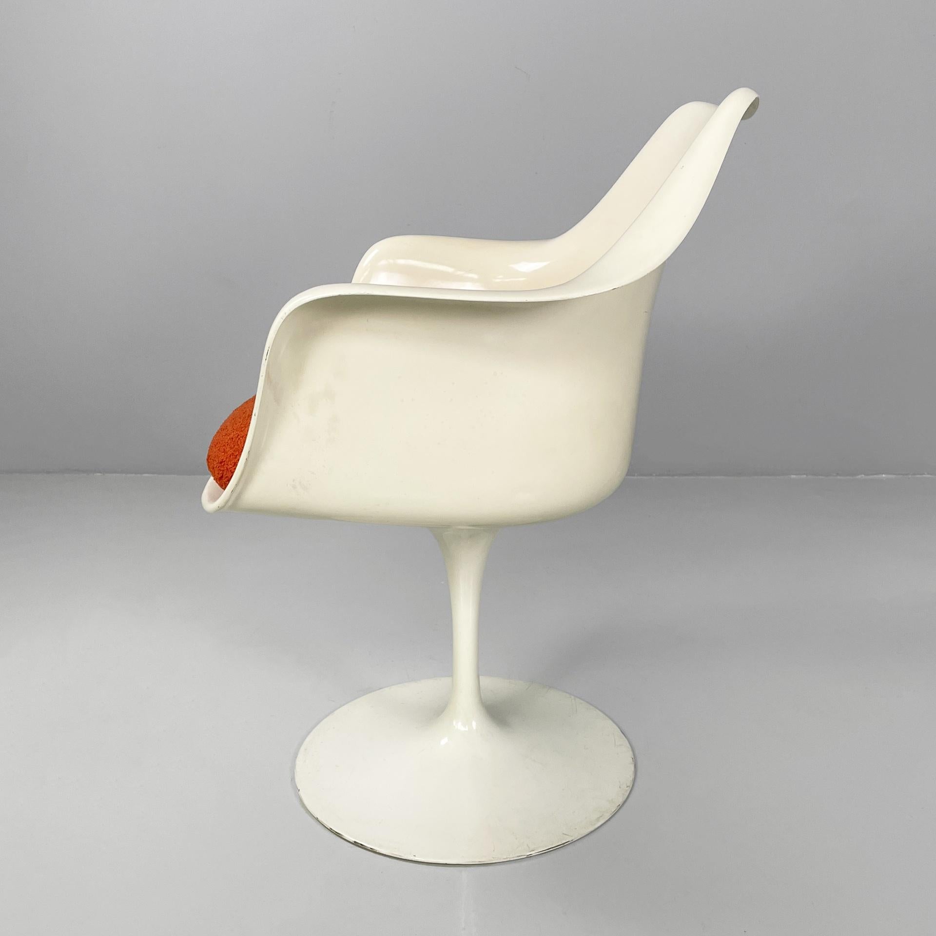 Americano Sedie bianche americane A Space Age Tulip di Eero Saarinen per Knoll, anni '70 in vendita