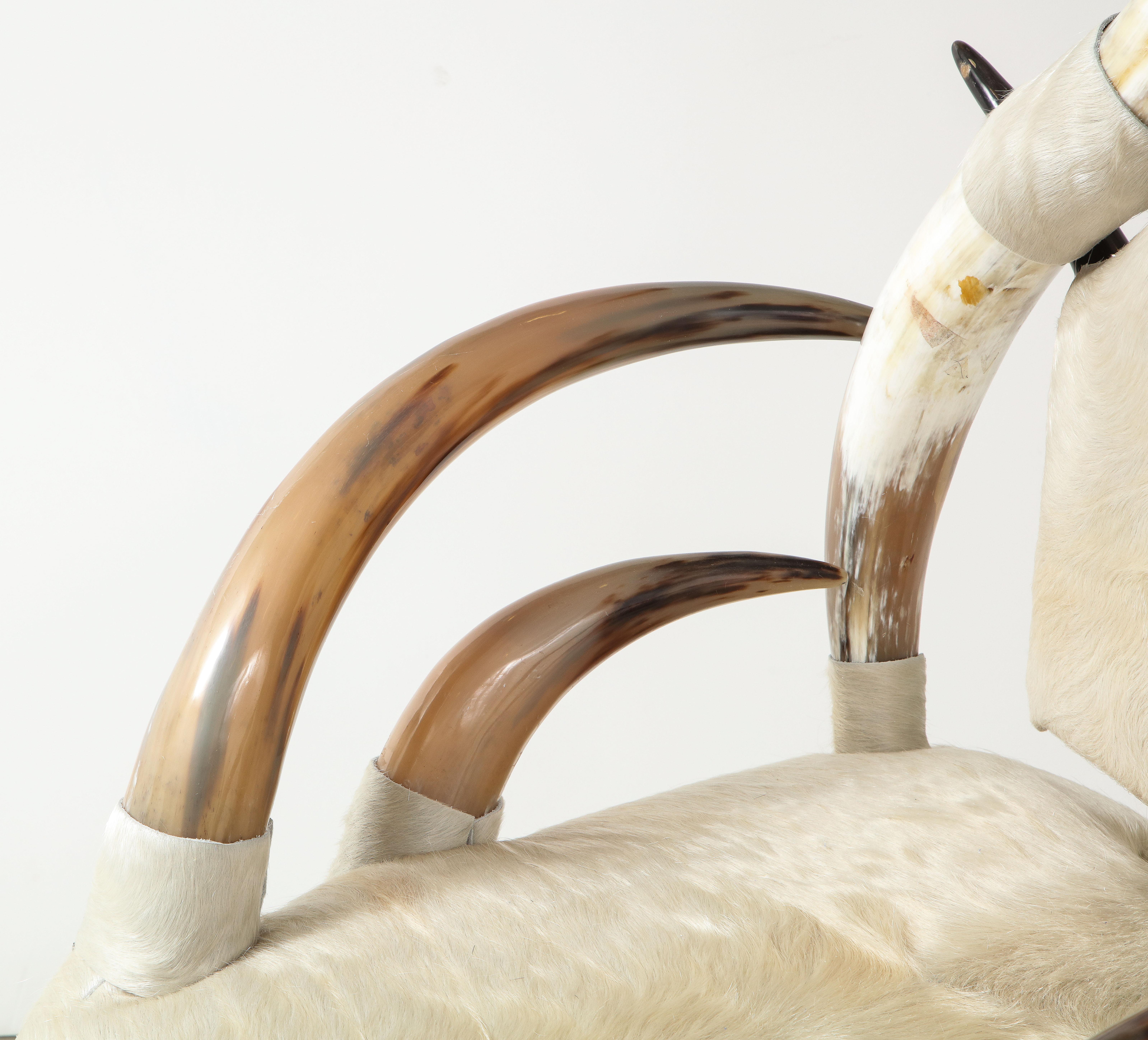 American Steer Horn, White Hide Chair 1