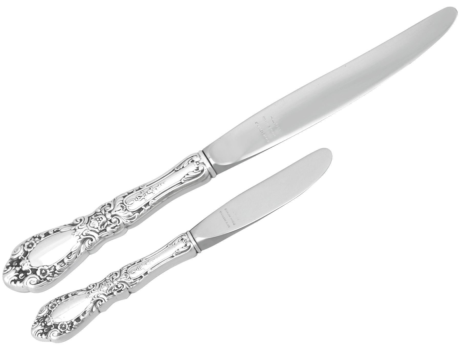 Mensa americana in argento sterling con posate per otto persone in vendita 3