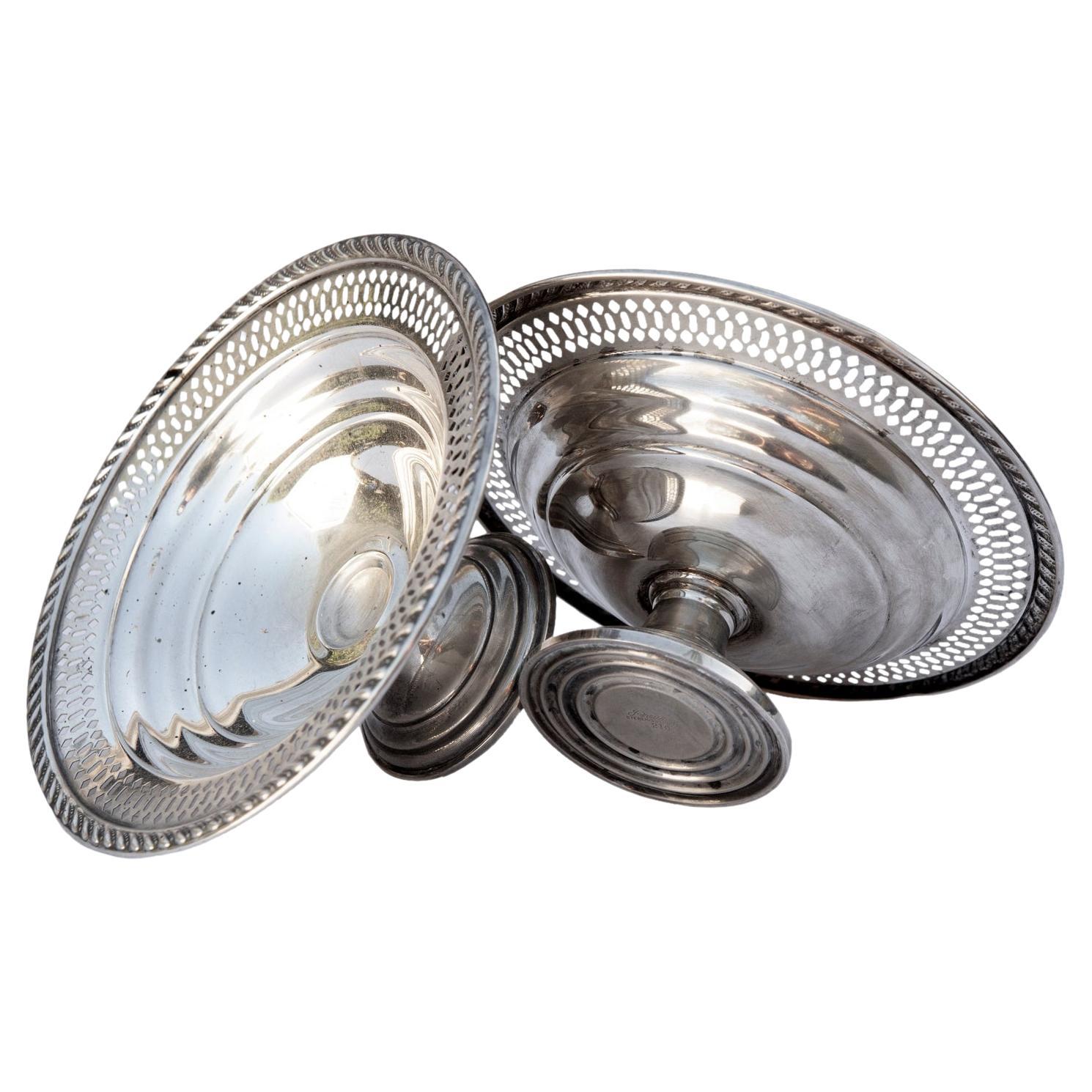 Amerikanisches Candy Dishes aus Sterlingsilber mit Fuß; ein Paar im Angebot