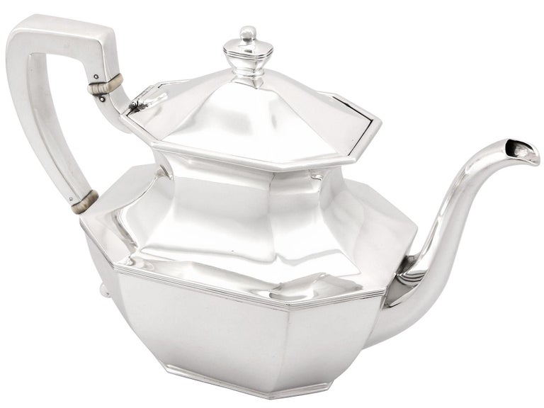 American Sterling Silver Six Piece Tea and Coffee Service Queen Anne Style For Sale 2