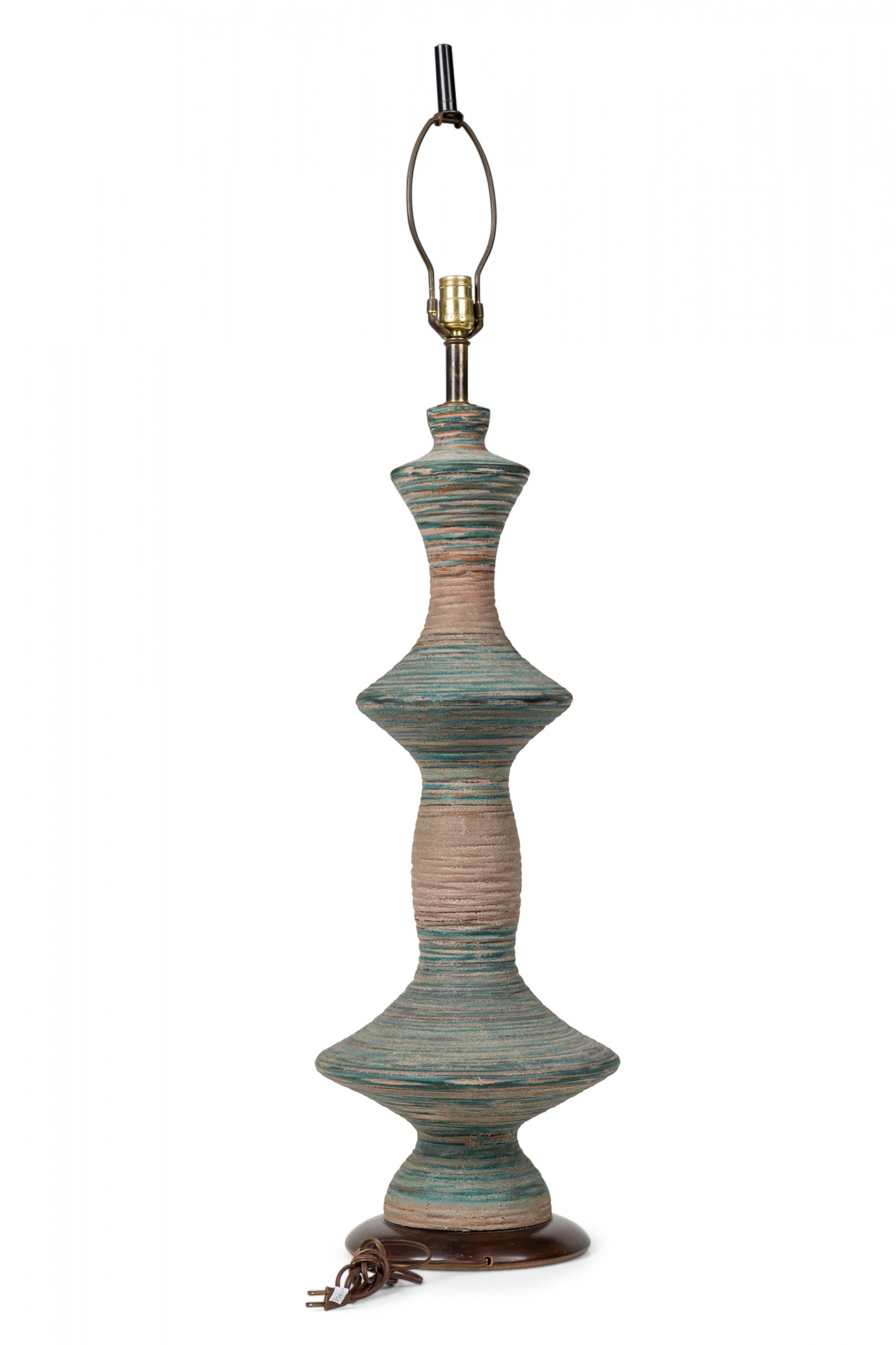 Amerikanische Steingut-Keramik-Tischlampe mit großem Spindel und blauer, matter Glasur im Angebot