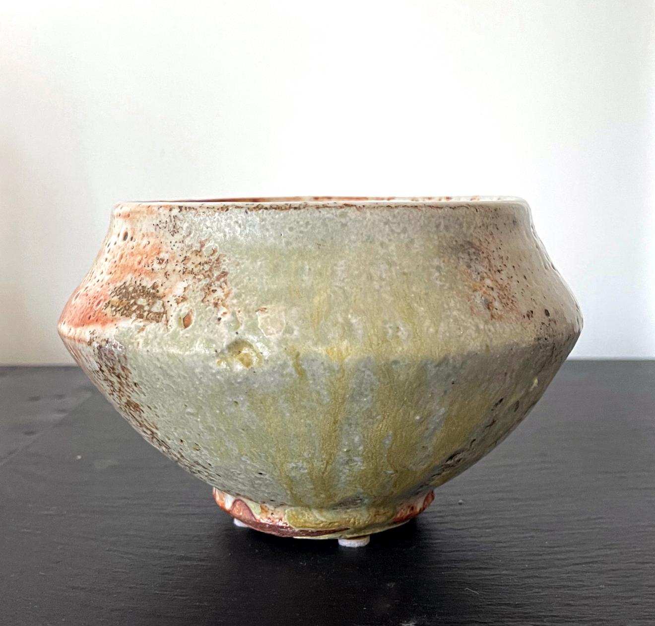 Japonisme American Studio Ceramic Bowl in Shino Glaze by Warren MacKenzie For Sale