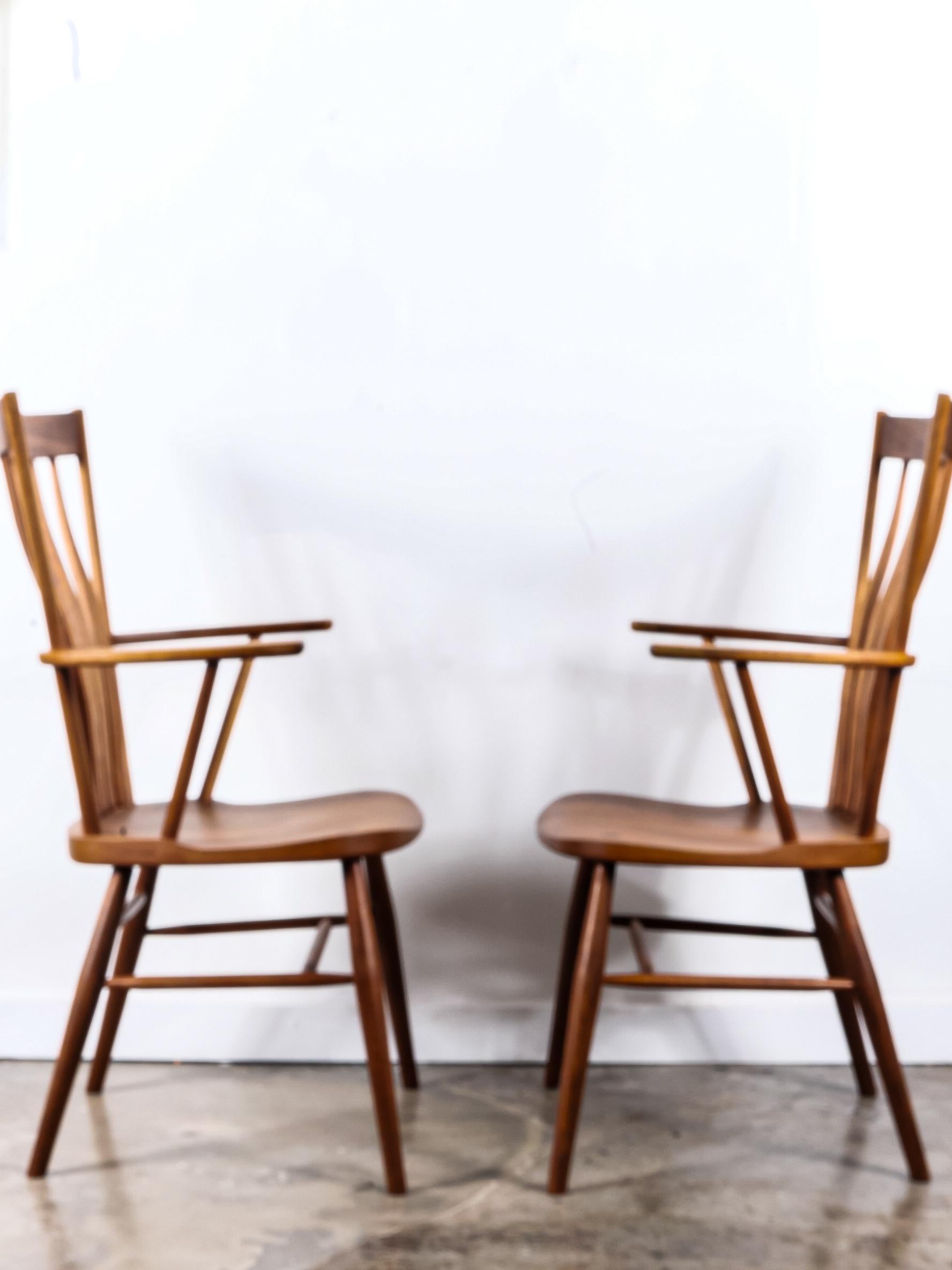Sillas de capitán American Studio Craft, Pareja Moderno de mediados de siglo en venta