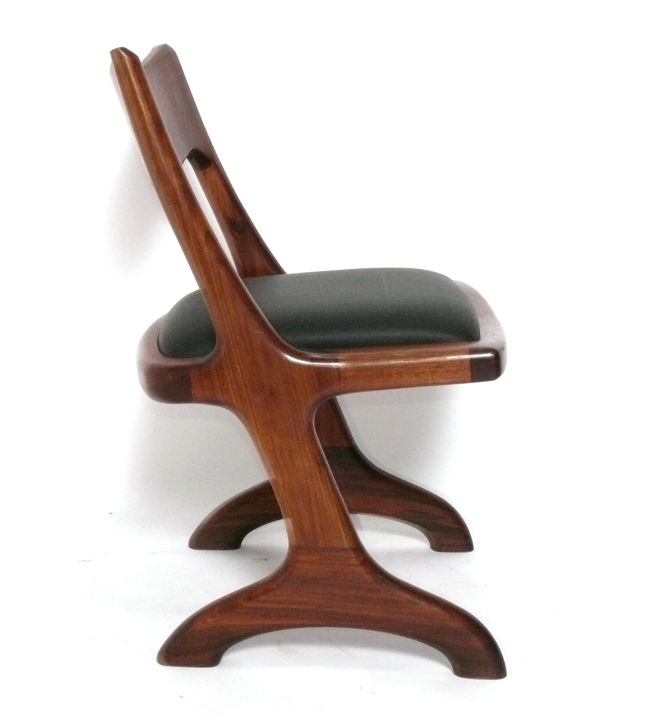 American Craftsman Sedie da pranzo Studio A Unique Hand Made Set of Four in vendita