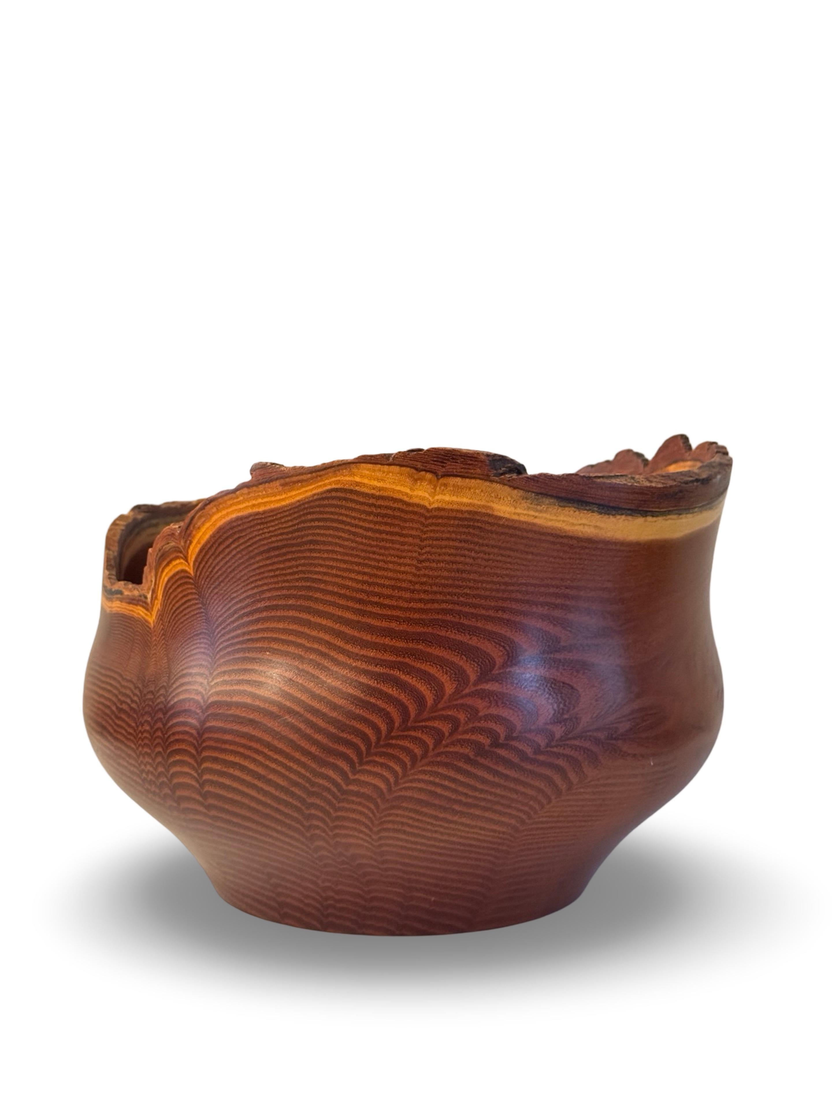 American Studio Craft Live Edge Wood Bowl In Good Condition For Sale In Philadelphia, PA