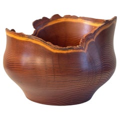 Amerikanische Studio Craft-Holzschale mit lebendiger Kante