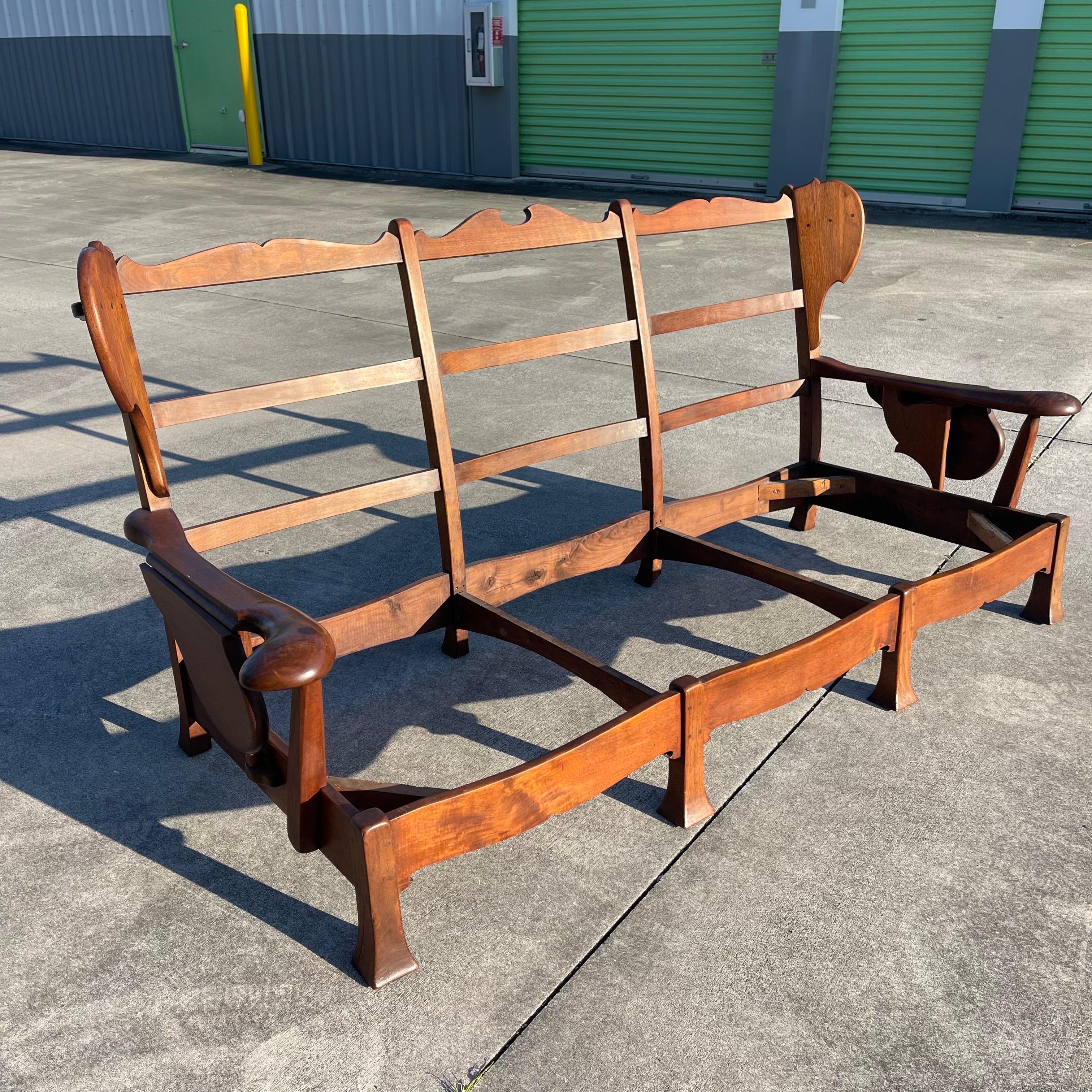 Amerikanisches Studio Craft Monterey Ranch Style Paddle Armlehne Holz-Sofa mit Leiterrückenlehne im Angebot 7