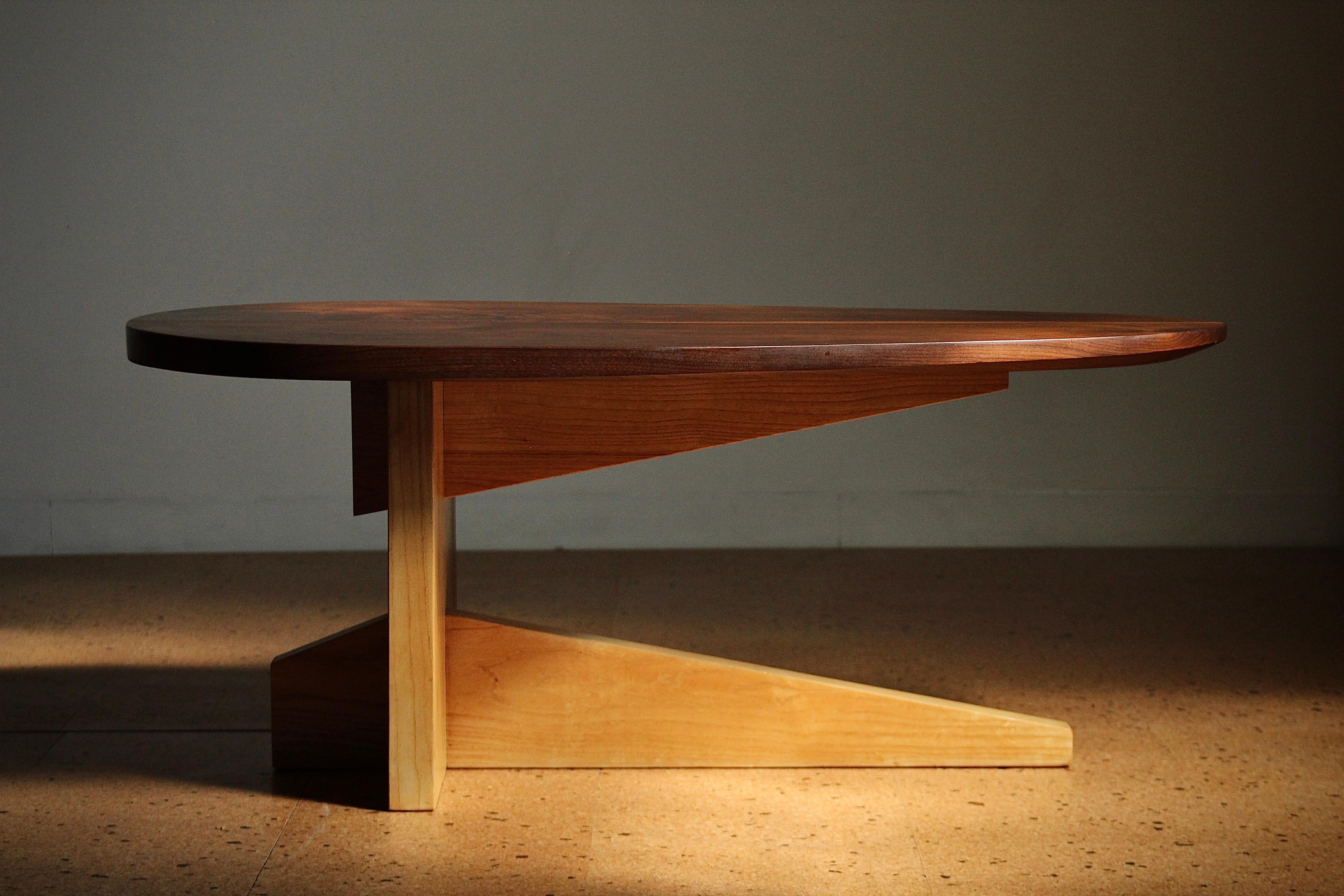 American Craftsman American Studio Craft Nakashima Style Coffee Table, 1990s For Sale