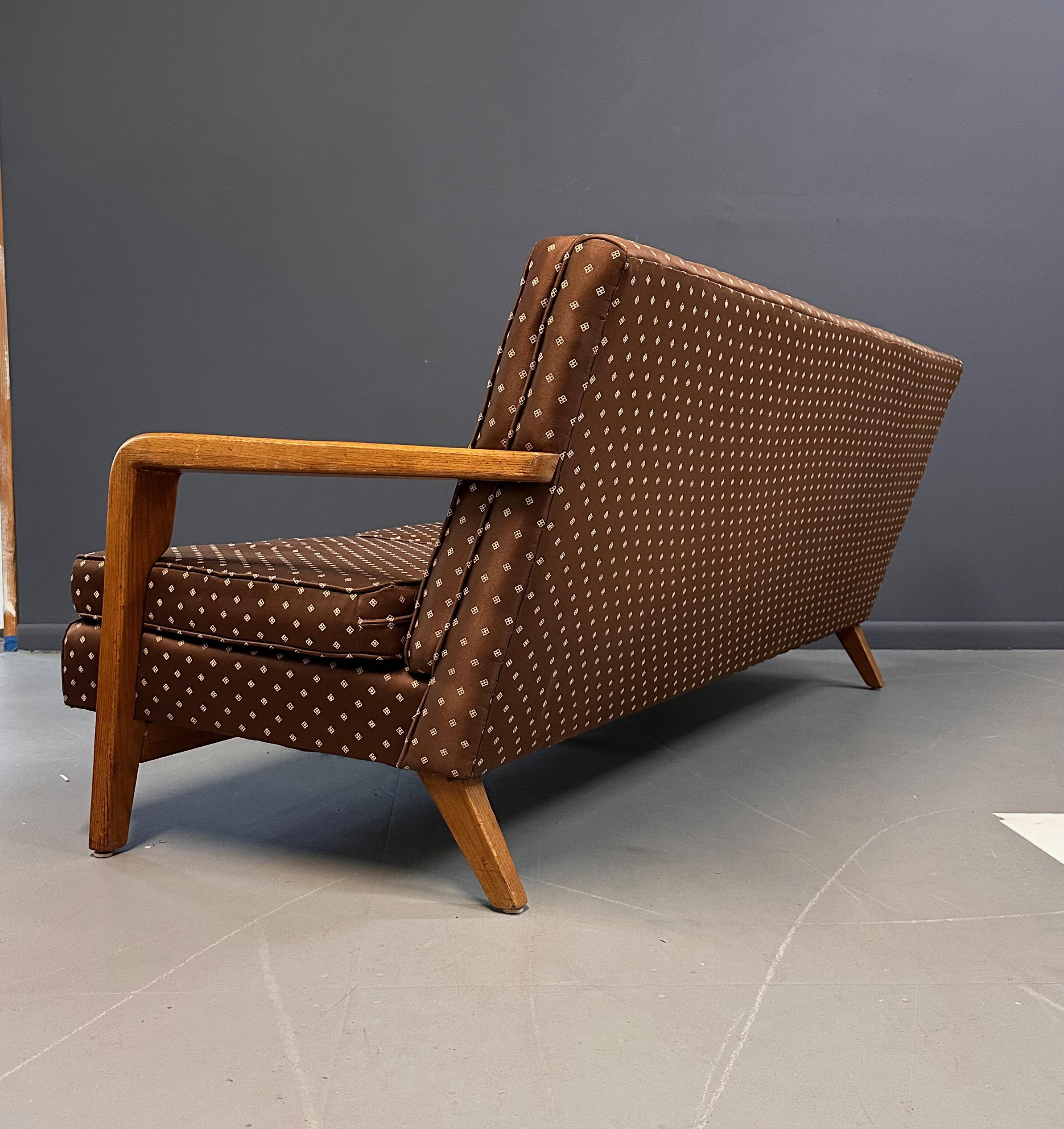 Jamestown Lounge Co. 1960 Sofá British Oak Mid Century Jack Van der Molen siglo XX en venta