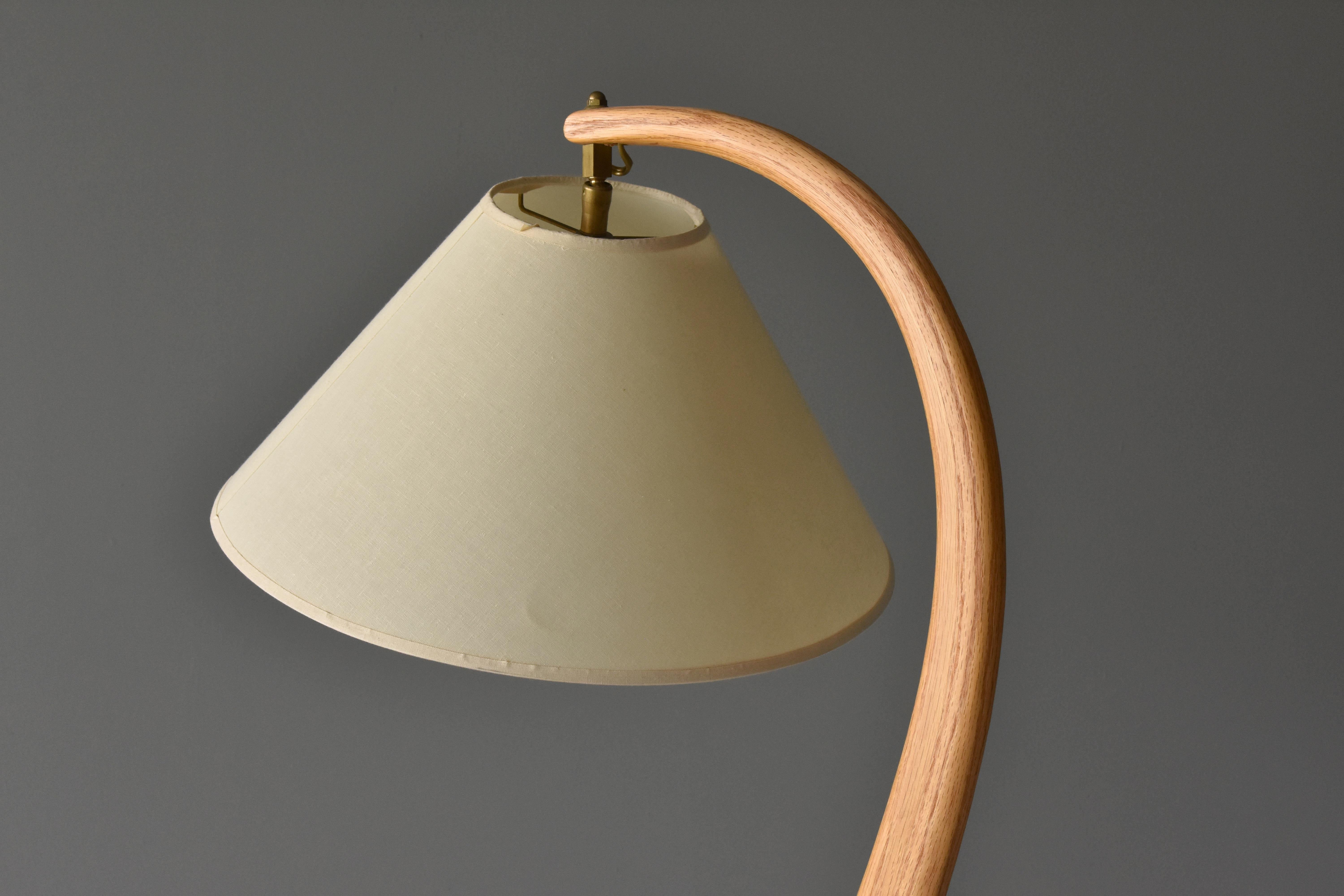 American Studio Craft, Organic Floor Lamp, Carved Oak, Linen Shade, 20th Century 5