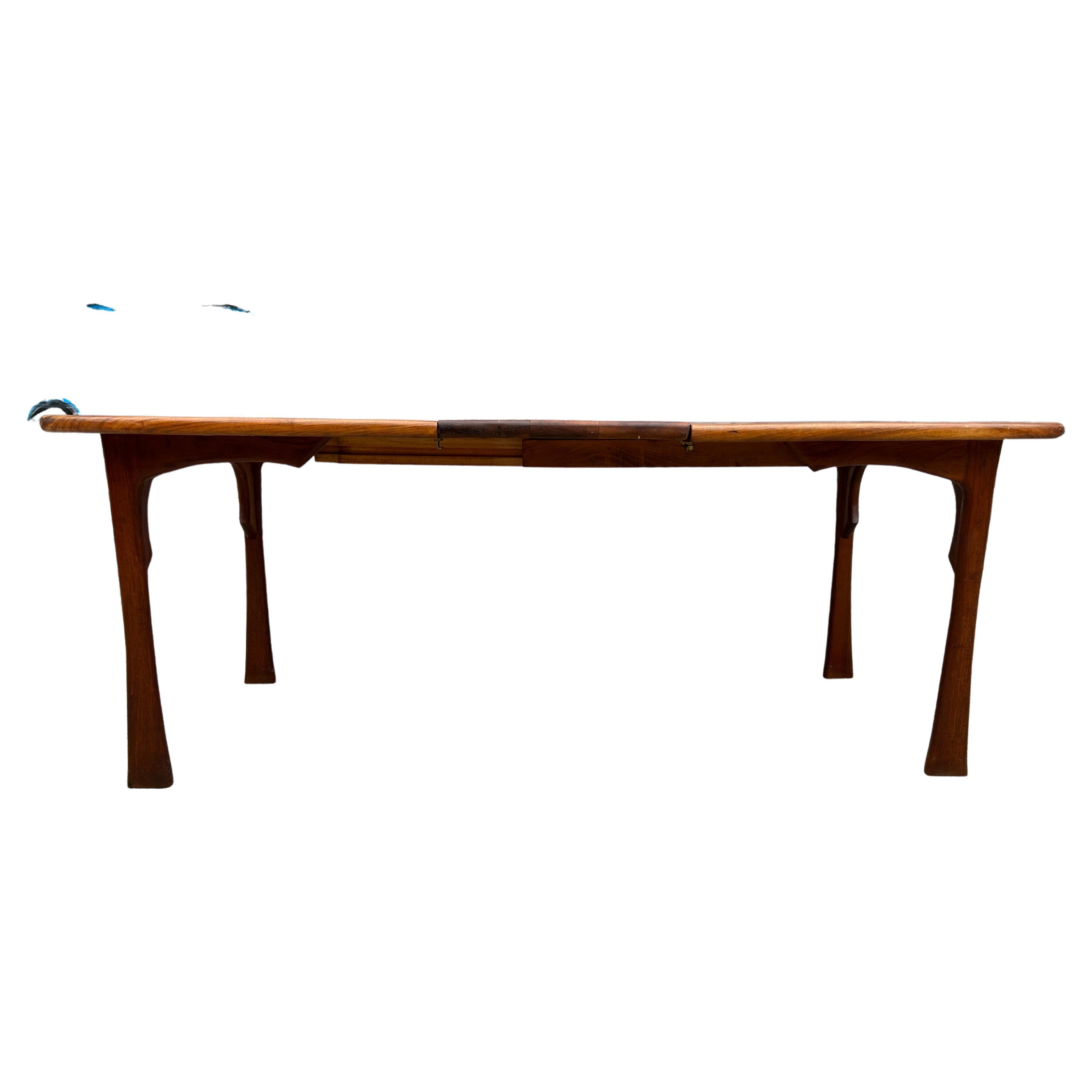 American Studio Craft solid Walnut Dining Table Style of Wharton Esherick For Sale 2