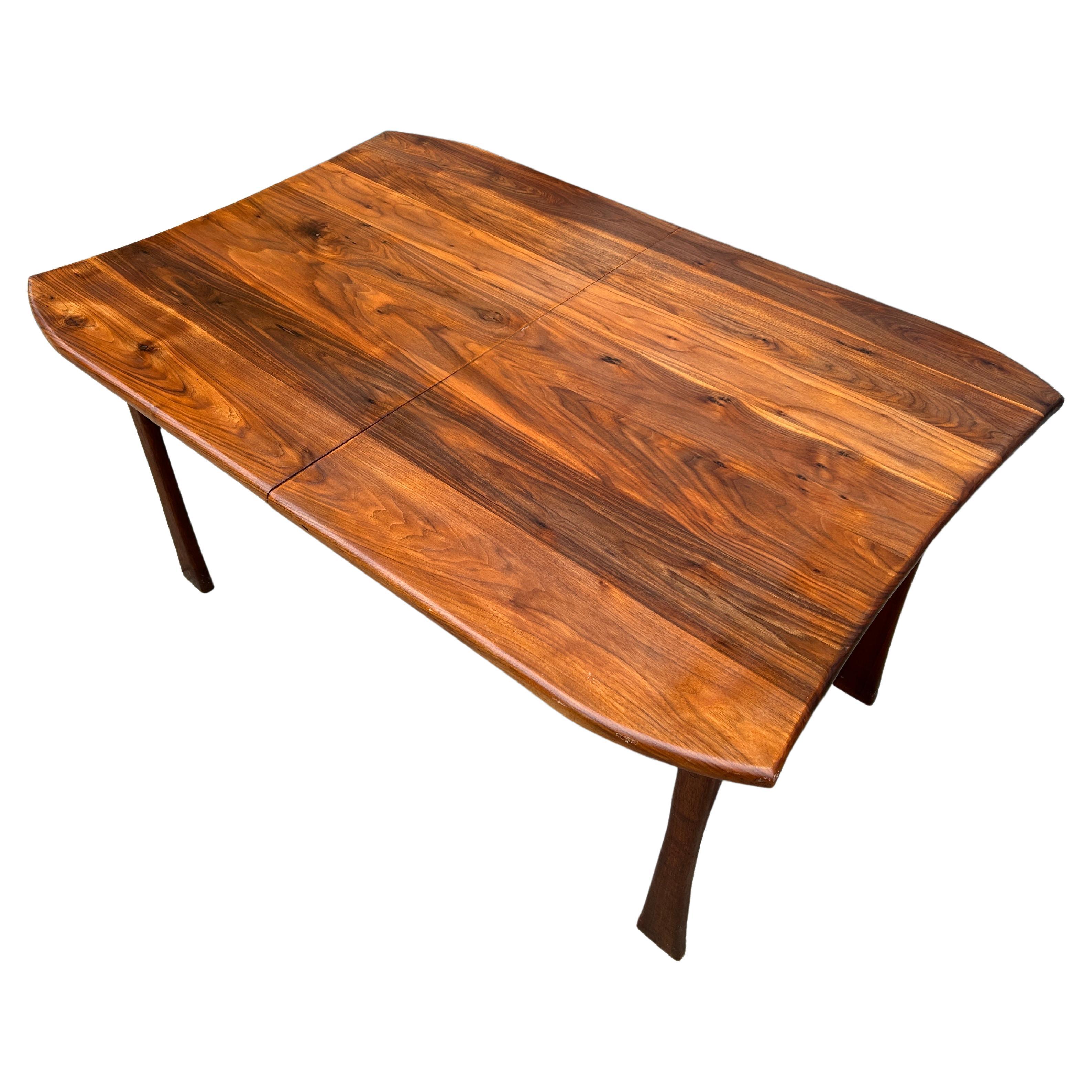 American Studio Craft solid Walnut Dining Table Style of Wharton Esherick For Sale 3