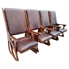 Chaises inspirées de Wendell Castle, fabriquées par Studio Craft