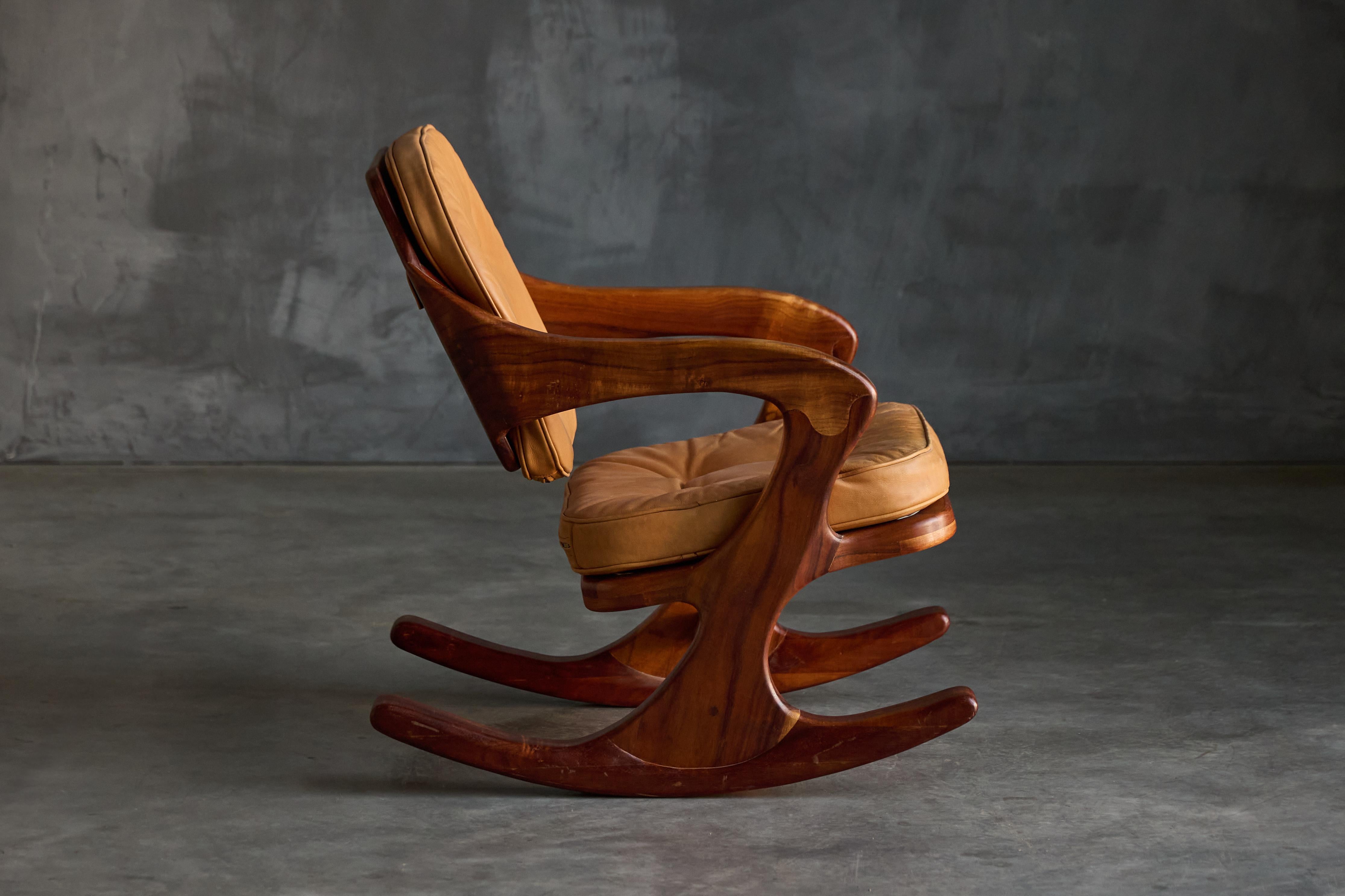 Late 20th Century American Studio Furniture Style of Wendell Castle, 1970s For Sale