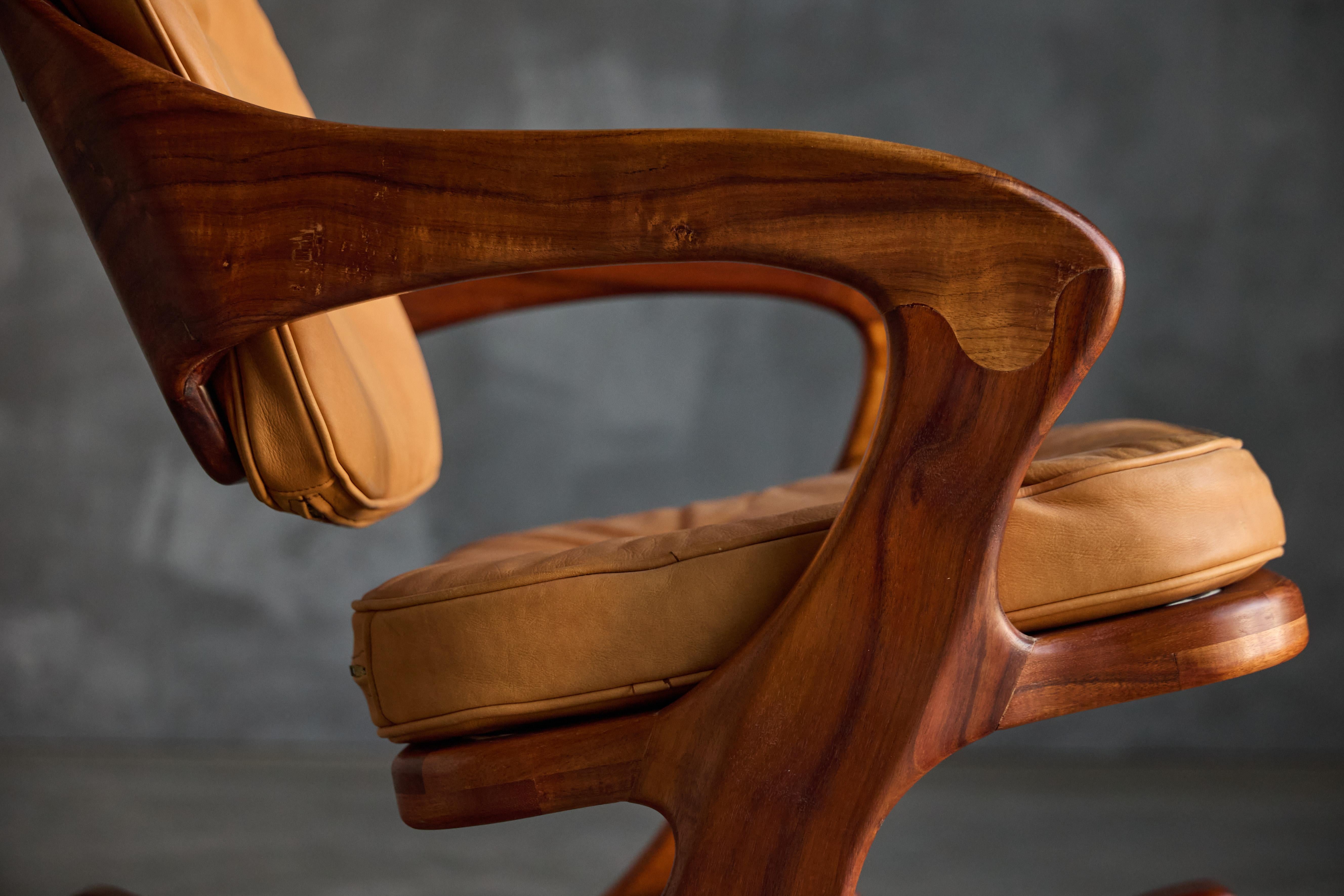 Leather American Studio Furniture Style of Wendell Castle, 1970s For Sale