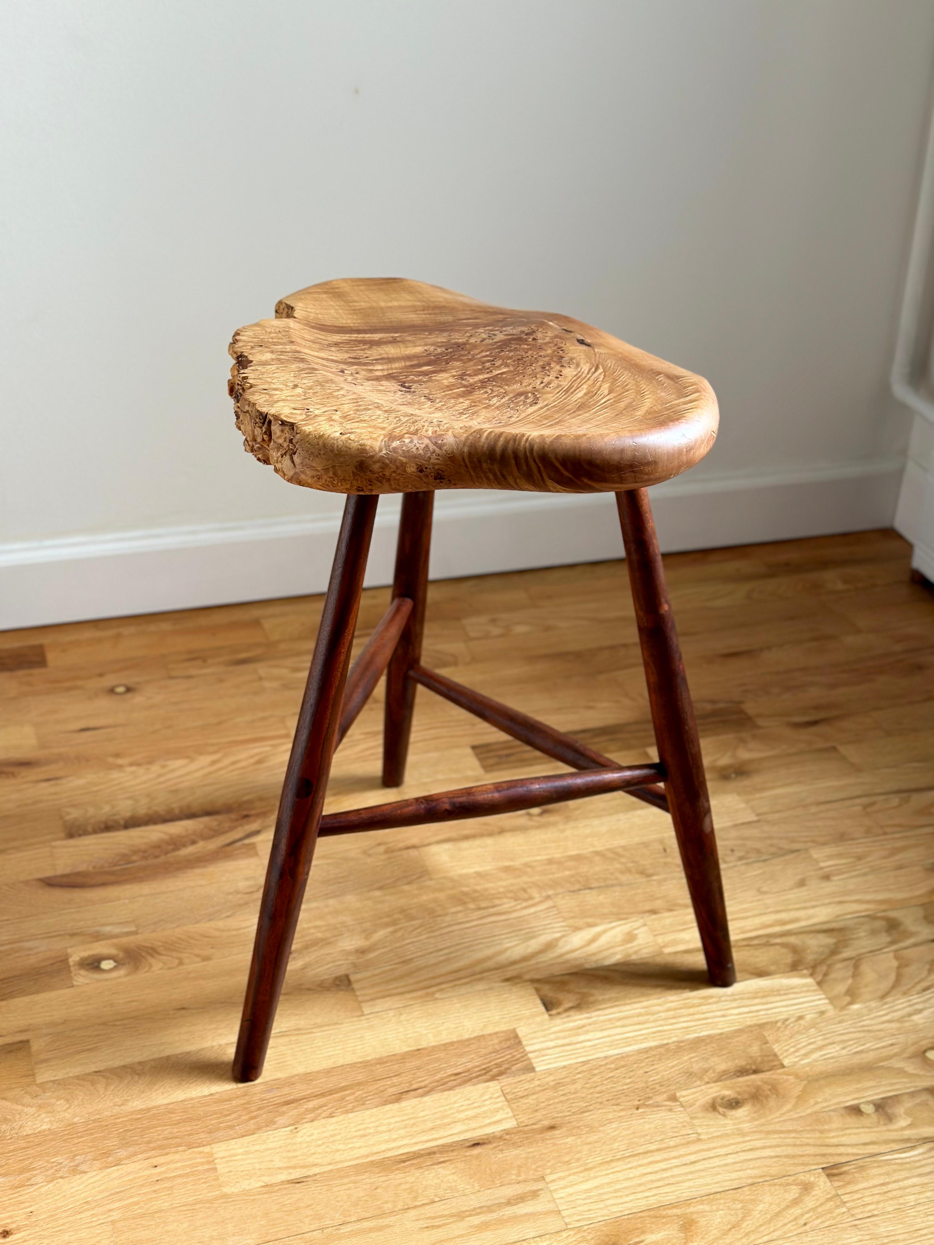 American Studio Live Edge Stool in Walnut and Maple Burl by Michael Elkan (American Arts and Crafts) im Angebot