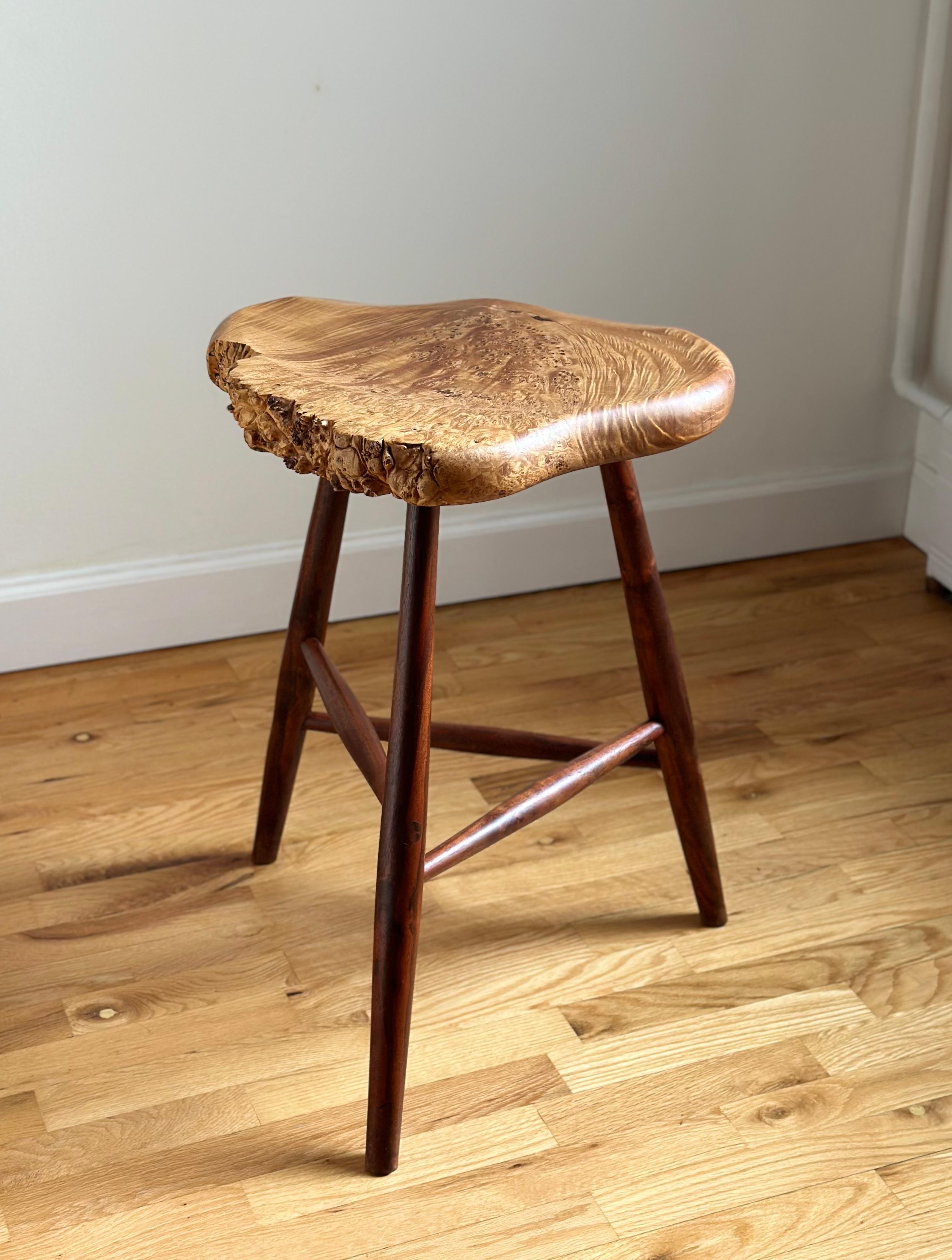 American Studio Live Edge Stool in Walnut and Maple Burl by Michael Elkan In Good Condition For Sale In Brooklyn, NY