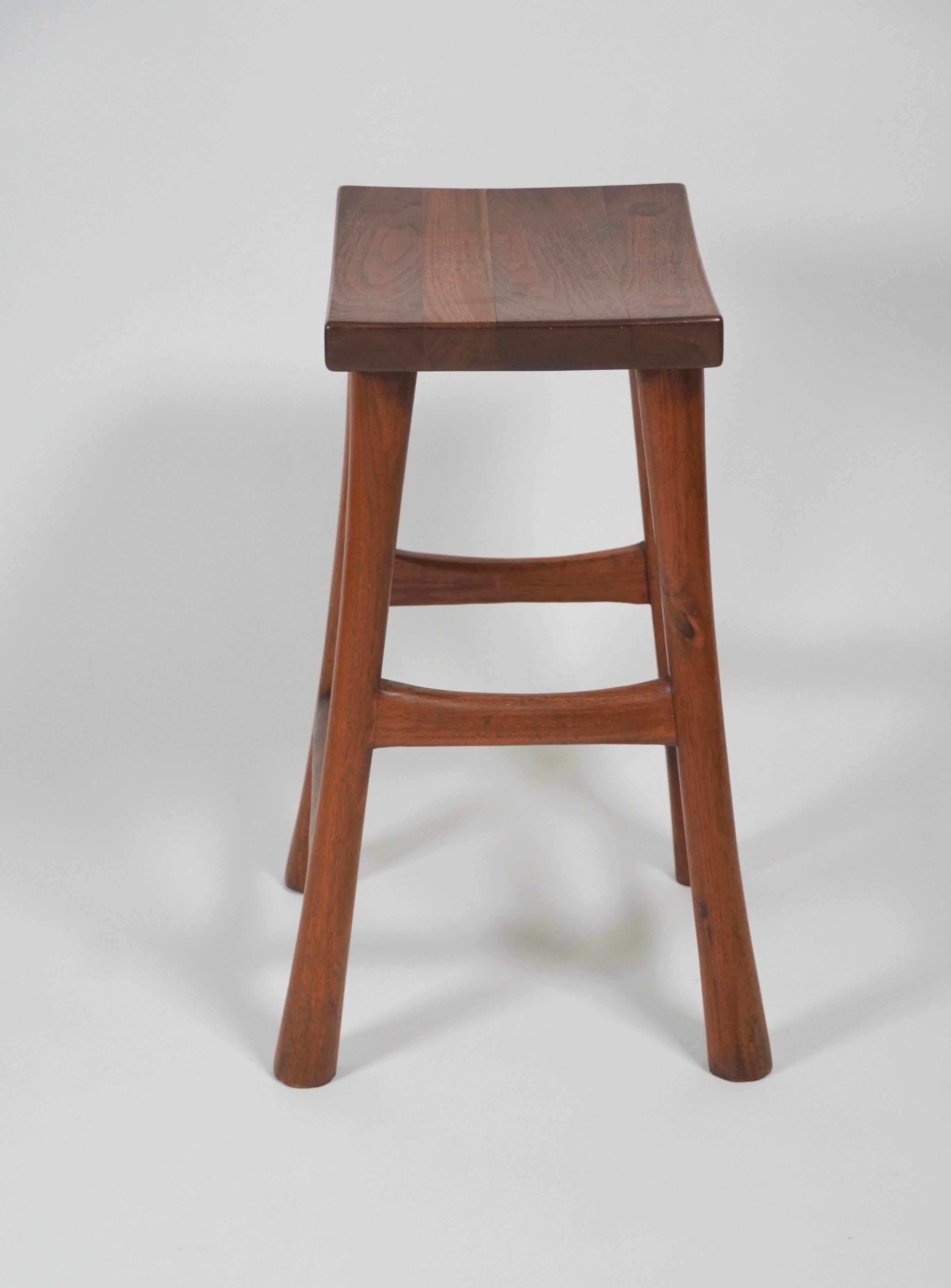 American Studio Made Organic Modern Stool in Walnut In Good Condition For Sale In Oakland, CA